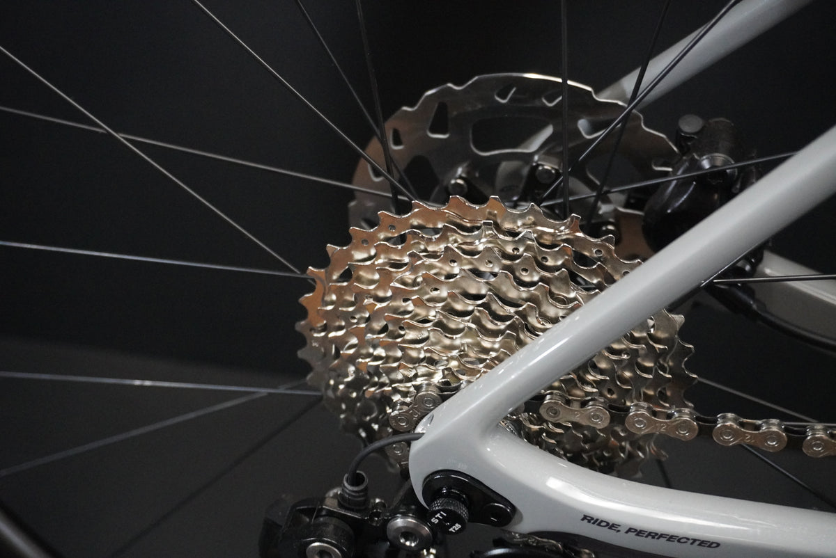 *NEW* Basso Astra Grey 105 Di2 Carbon Disc Carbon Wheels Various Sizes 2025