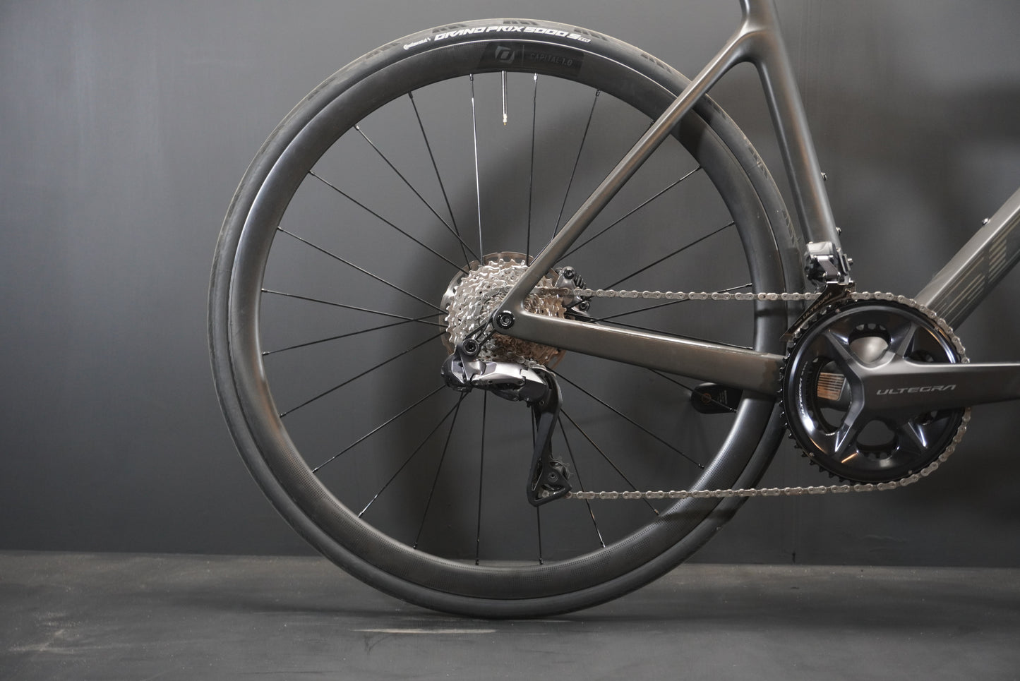 Scott Addict RC15 Di2 Carbon Disc Road Bike 2024 - 56cm