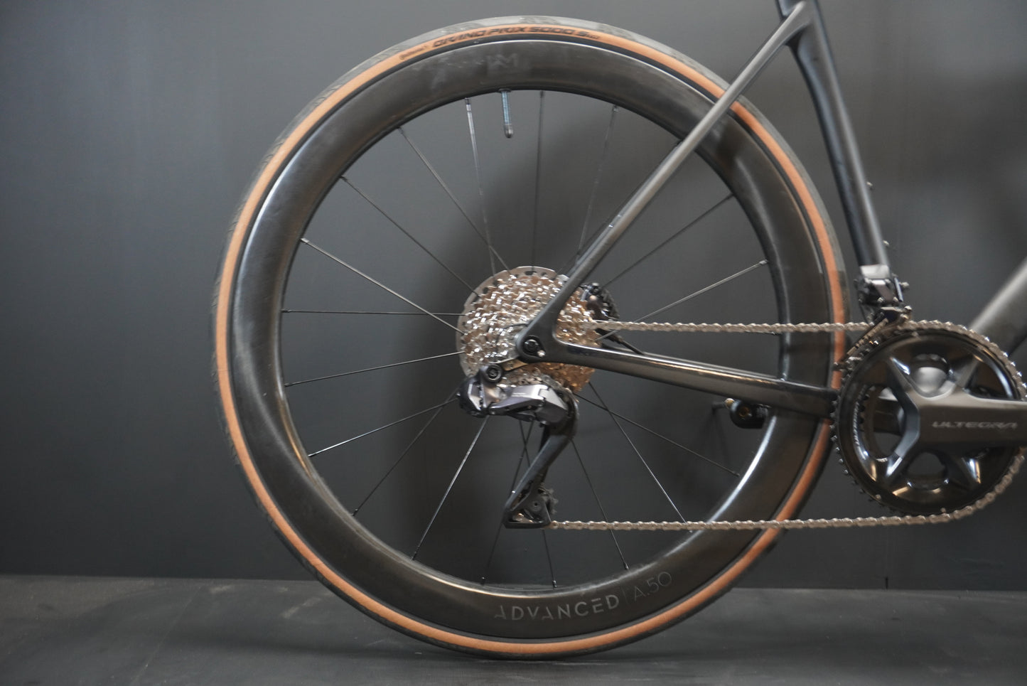 Cube Attain C:62 SLT Di2 Carbon Disc Road Bike 2026 - 58cm