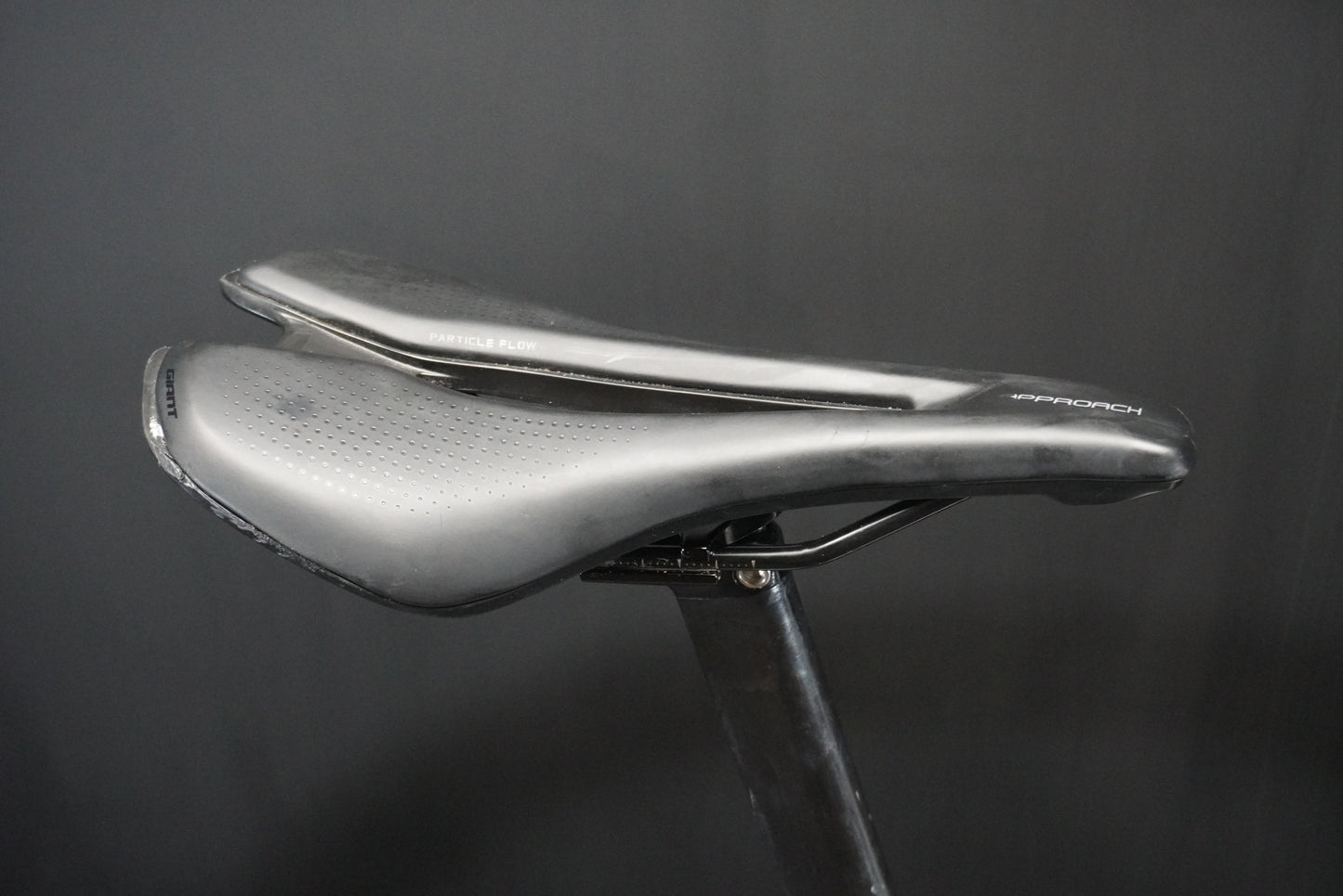 Giant TCR Advanced 1 Carbon Disc Road Bike 2021 - Medium