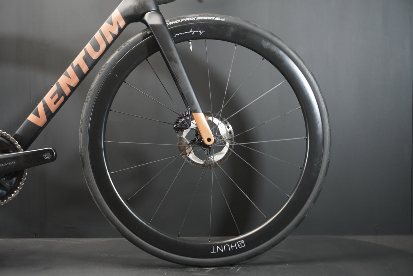 Ventum NS1 Ultegra Di2 Carbon Disc Road Bike 2025 - Medium