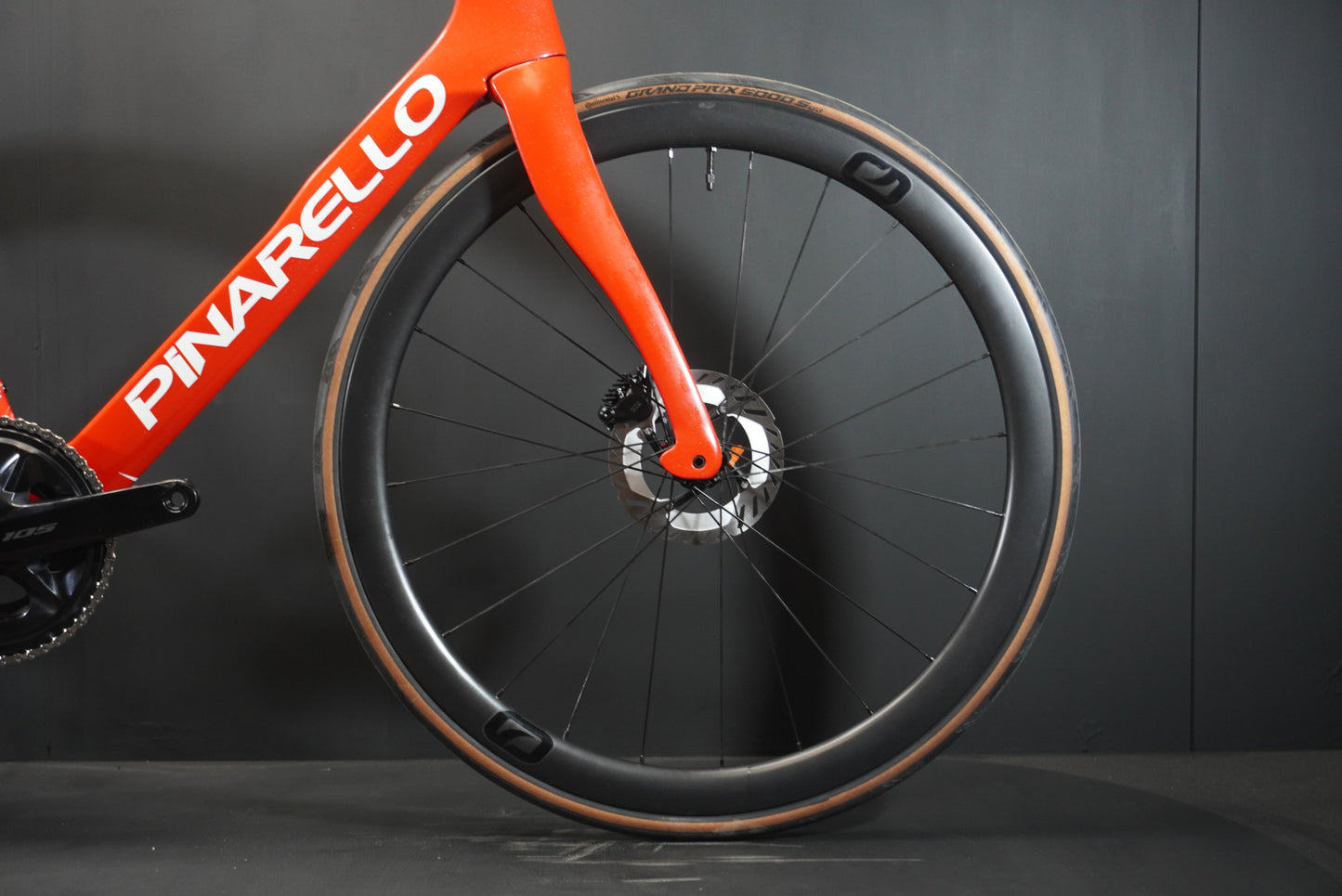 Pinarello F5 105 Di2 Carbon Disc Road Bike 2024 - 59.5cm