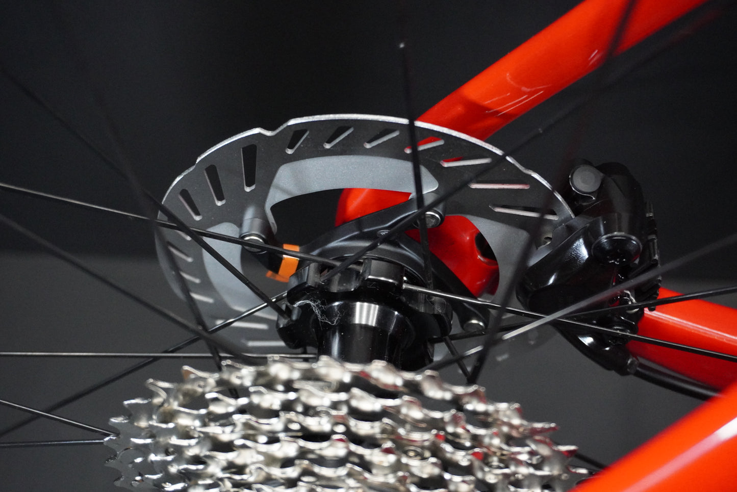 Pinarello F5 105 Di2 Carbon Disc Road Bike 2024 - 59.5cm