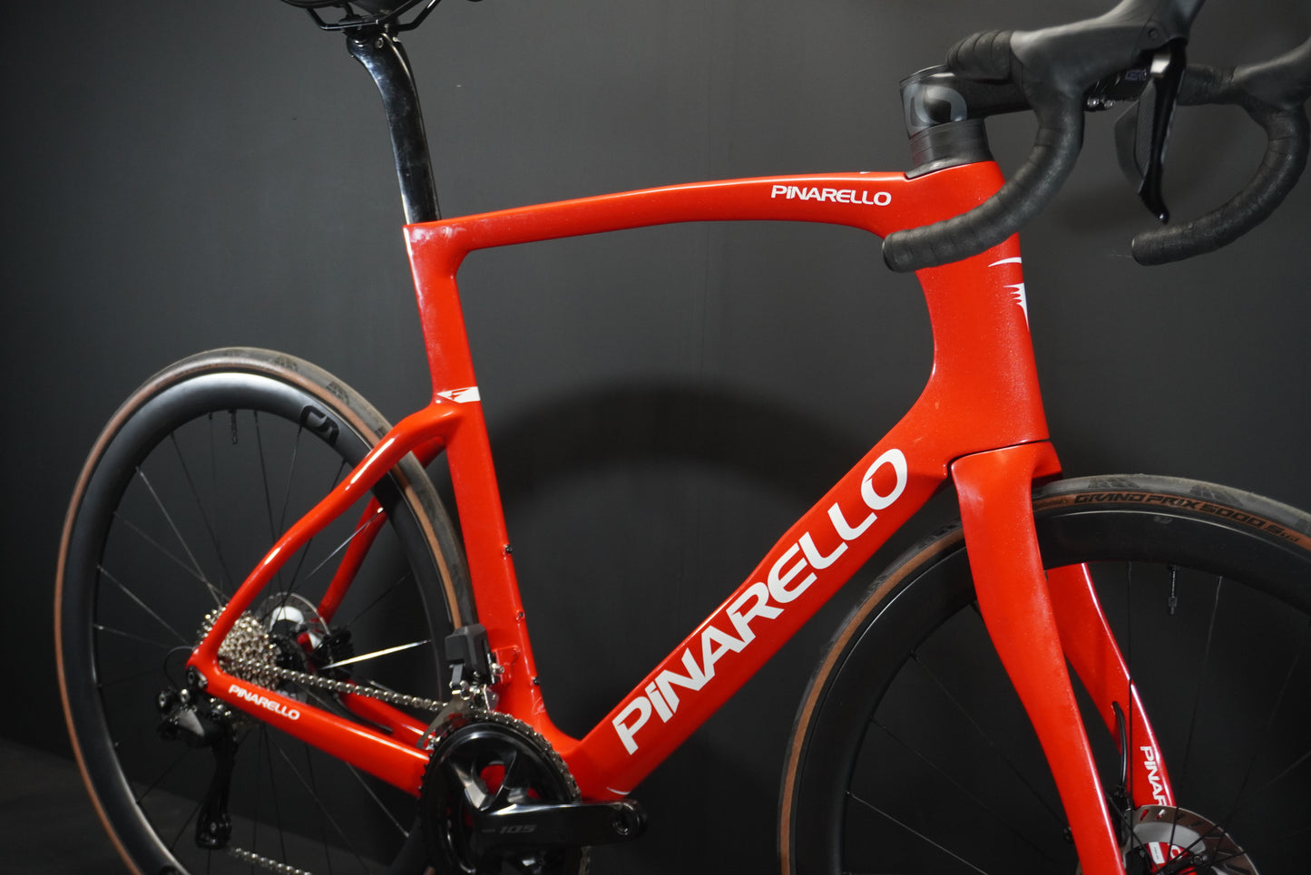Pinarello F5 105 Di2 Carbon Disc Road Bike 2024 - 59.5cm