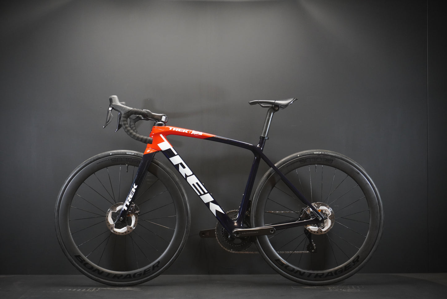 Trek Emonda SLR 7 Di2 Carbon Disc Road Bike 2022 - 52cm