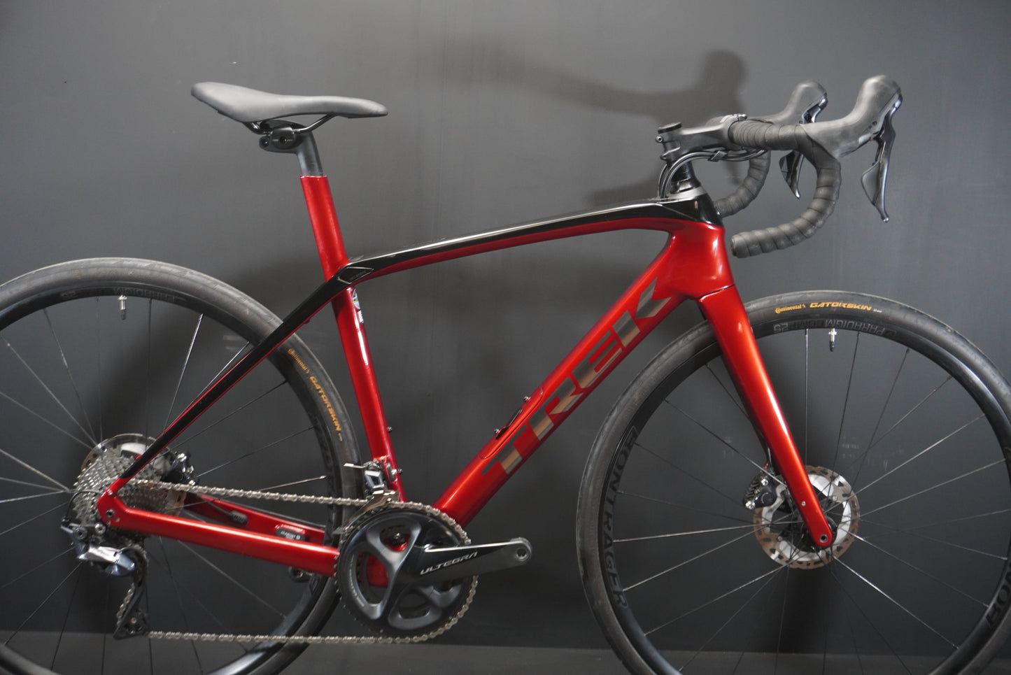 Trek Domane SL6 Gen 3 Carbon Disc Road Bike 2023 - 52cm