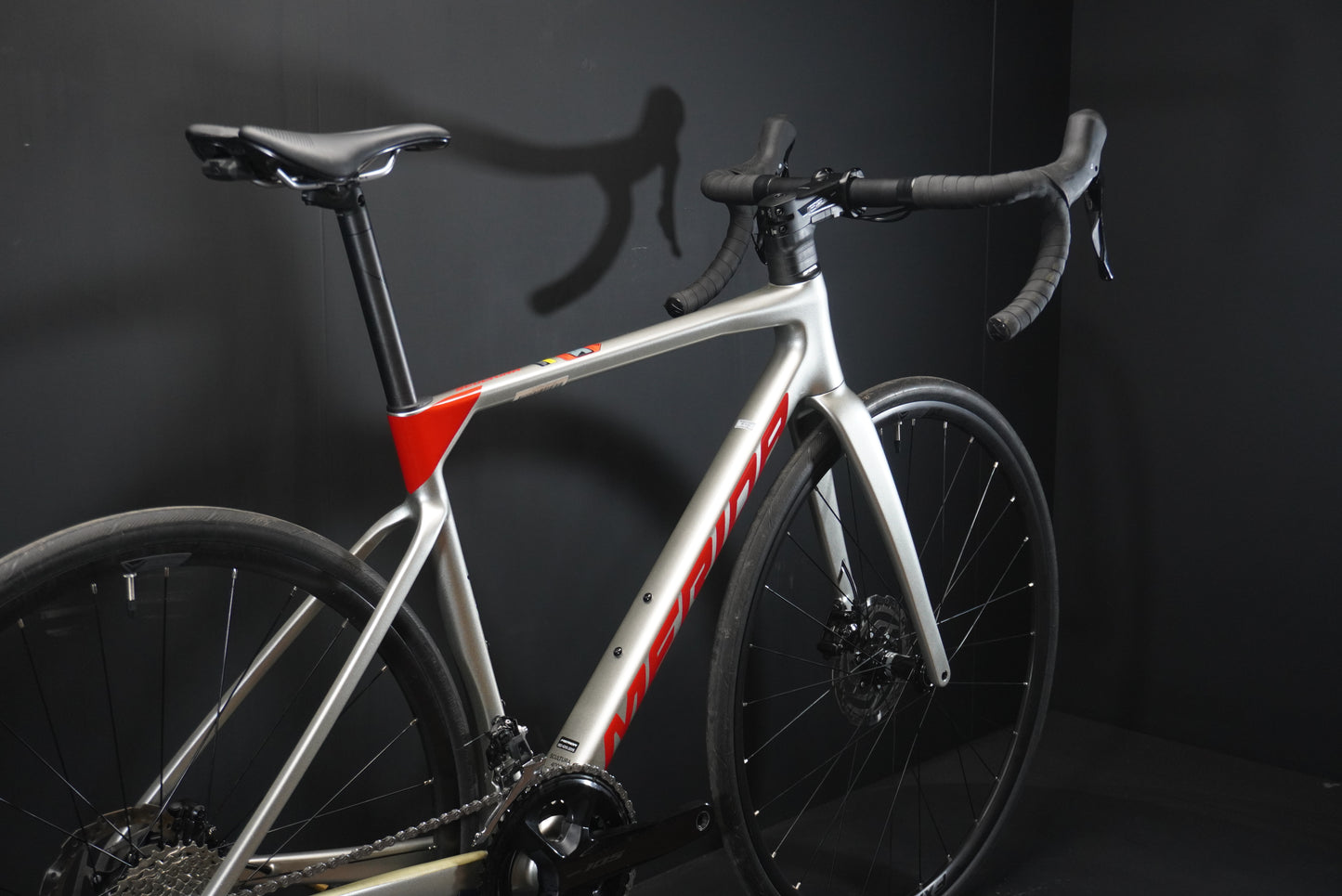 Merida Scultura 4000 105 Carbon Disc Road Bike 2024 - Small