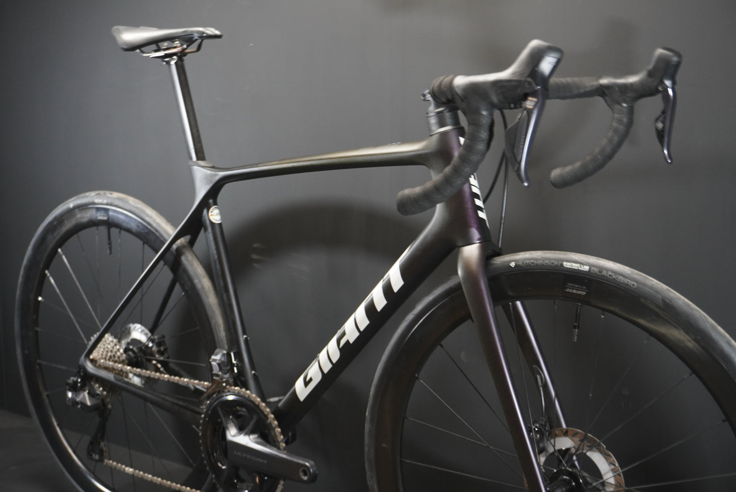 Giant TCR Advanced Pro 1 Carbon Disc Road Bike - M/L - Upgraded to Di2