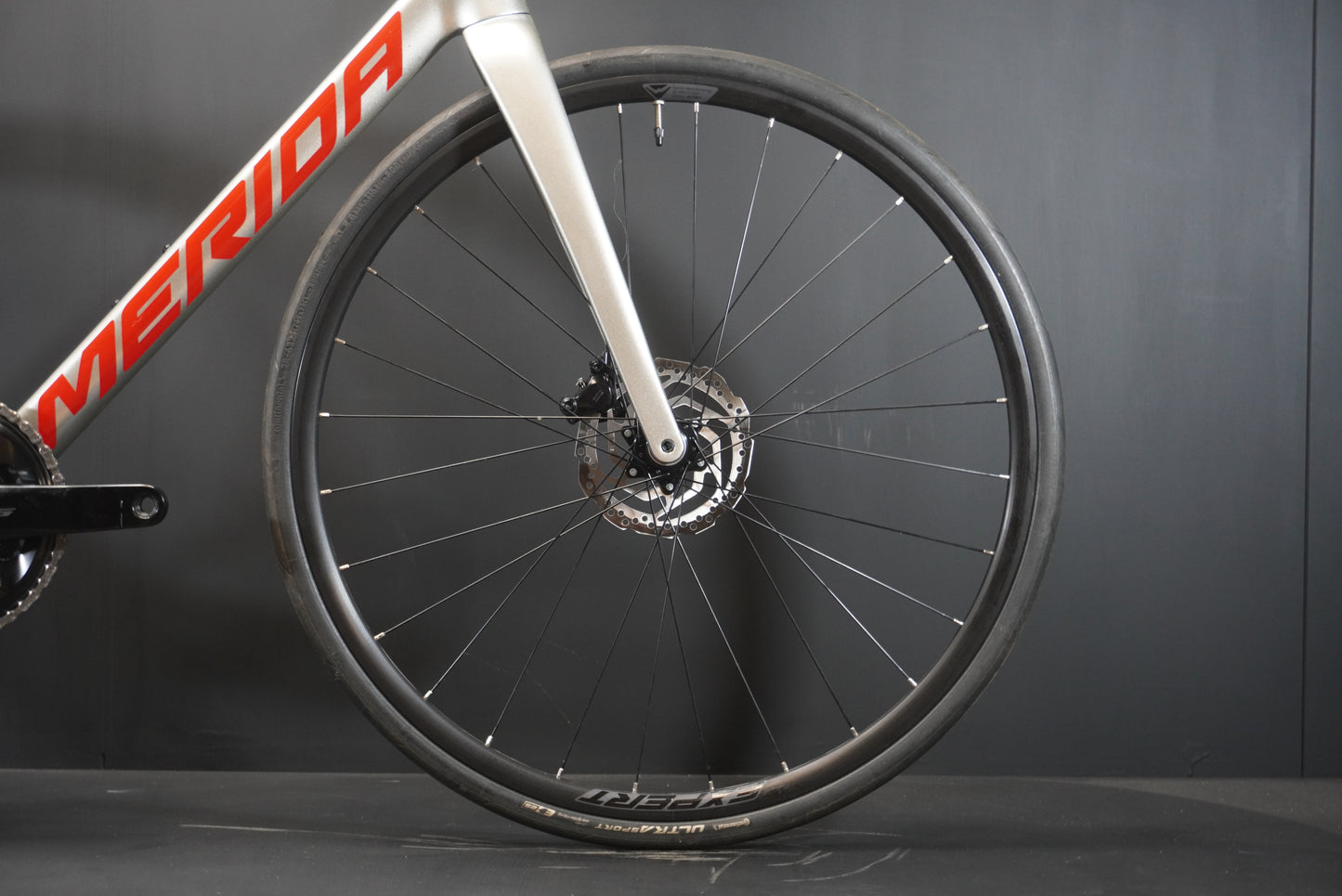 Merida Scultura 4000 105 Carbon Disc Road Bike 2024 - Large