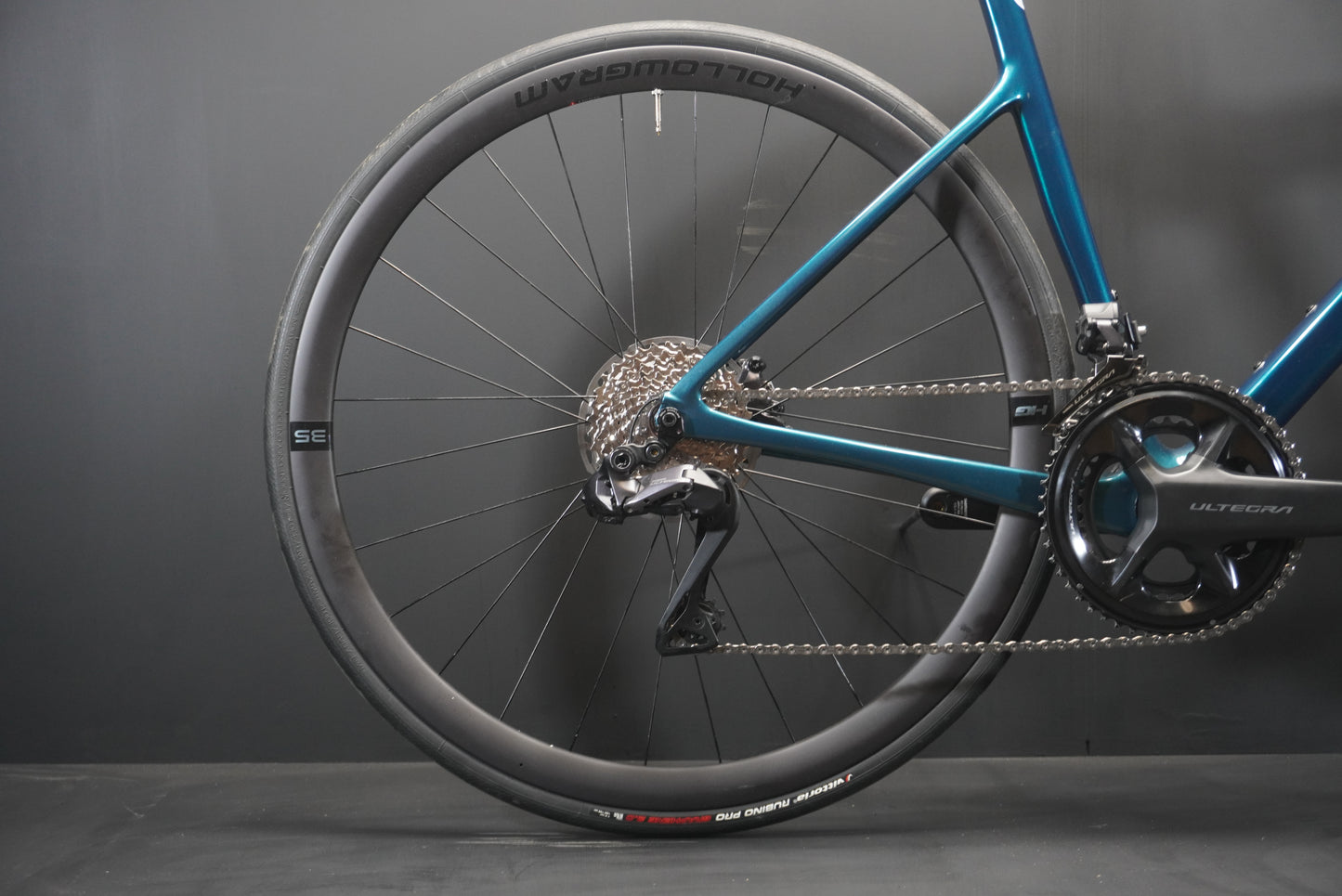 Cannondale Supersix EVO Hi-Mod Carbon Disc Road Bike 2022 - 54cm