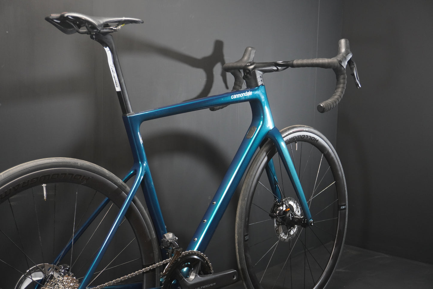 Cannondale Supersix EVO Hi-Mod Carbon Disc Road Bike 2022 - 54cm