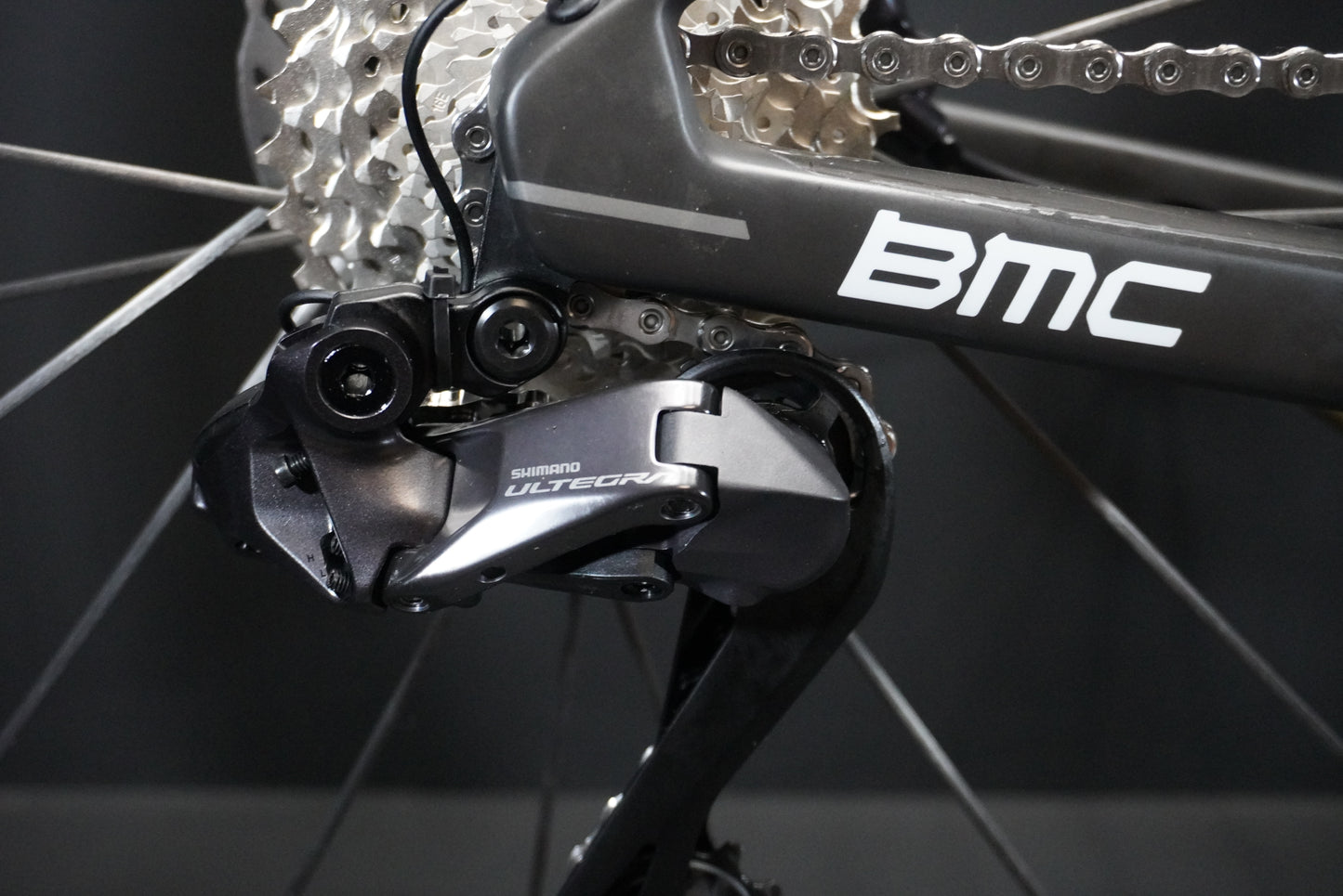 BMC Teammachine SLR01 TWO Di2 Carbon Disc Road Bike 2023 - 51cm