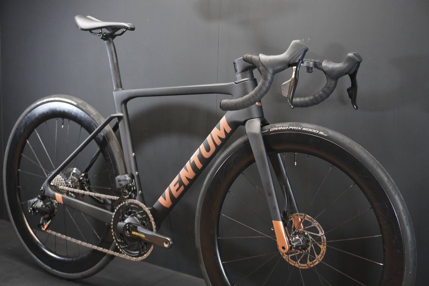 Ventum NS1 Force AXS Carbon Disc Road Bike 2025 - Small