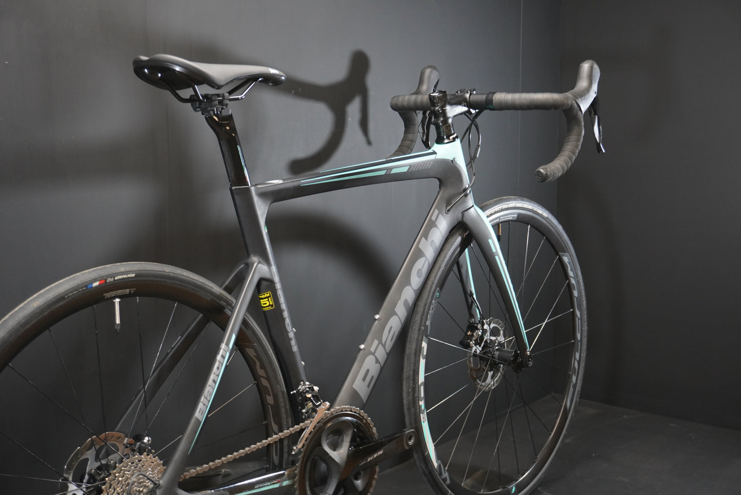 Bianchi Aria 105 Carbon Disc Road Bike 2019 - 55cm