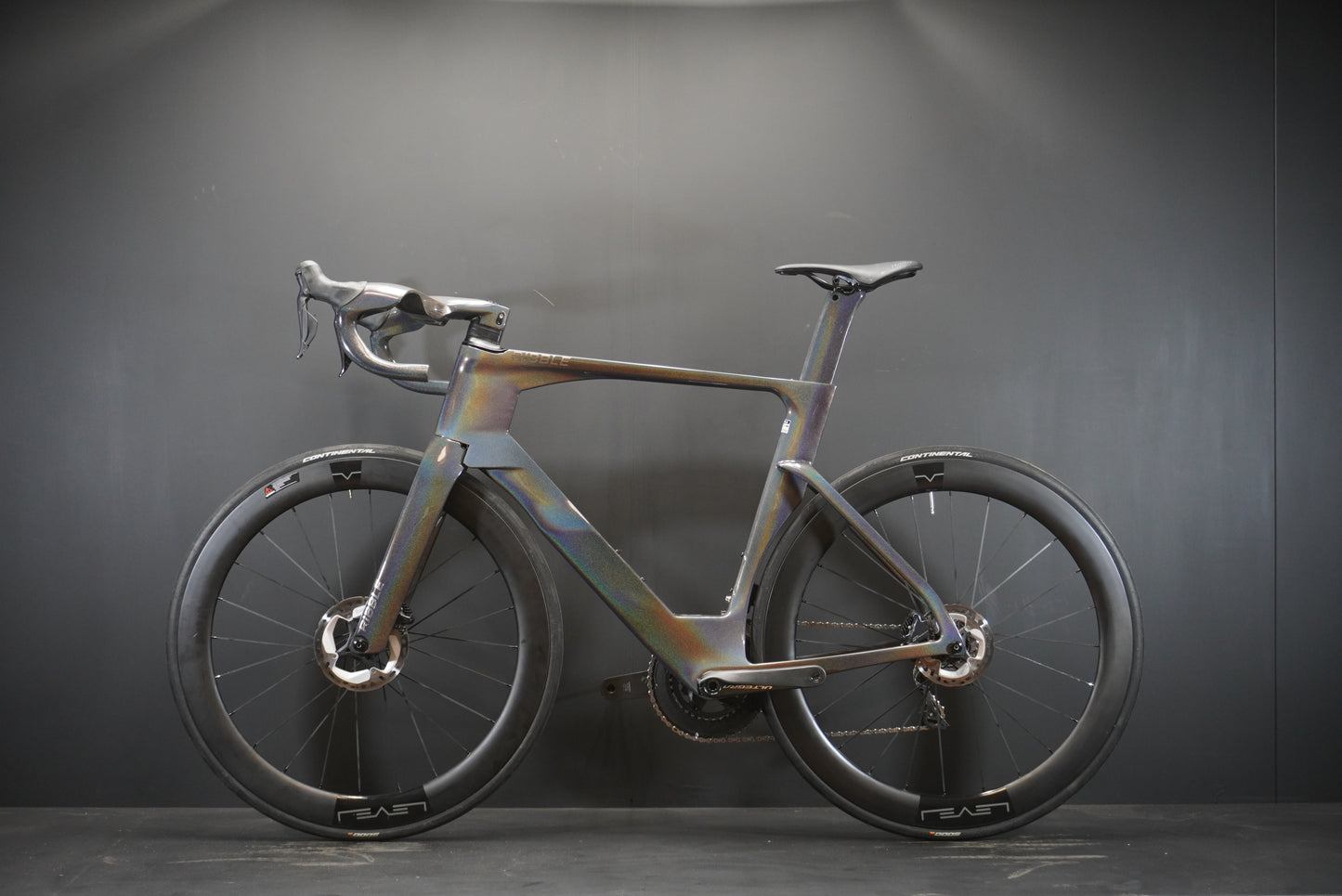 Ribble Ultra SLR Di2 Carbon Disc Road Bike 2023 - Large