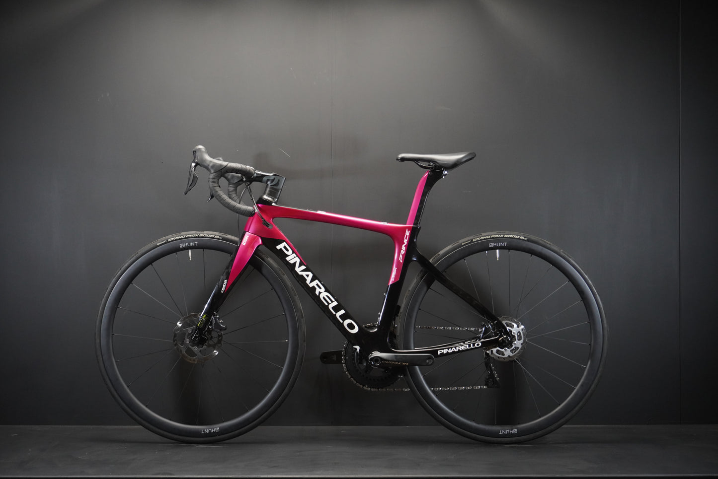 Pinarello Prince Di2 Carbon Disc Road Bike (Easy Fit) 2020 - 425mm XXS (500mm TT) - Upgraded Wheels