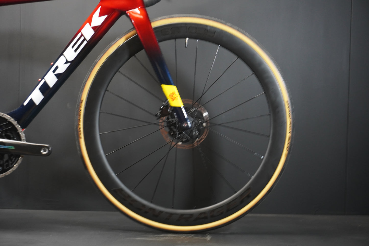 Trek Domane RSL Project One Force AXS Carbon Disc Road Bike 2025 - 52cm