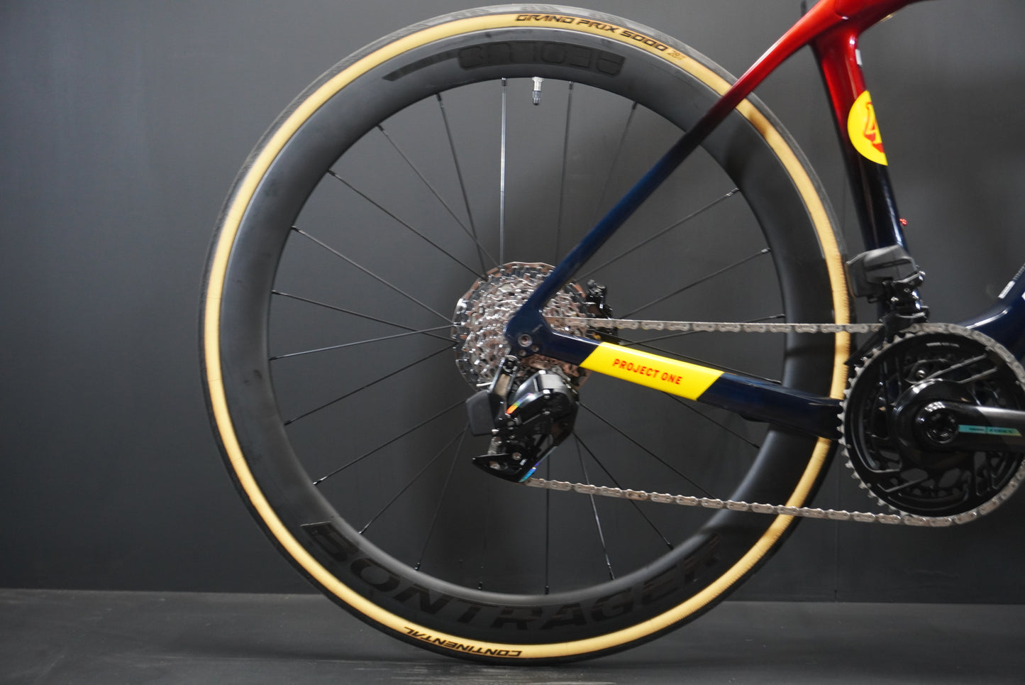 Trek Domane RSL Project One Force AXS Carbon Disc Road Bike 2025 - 52cm