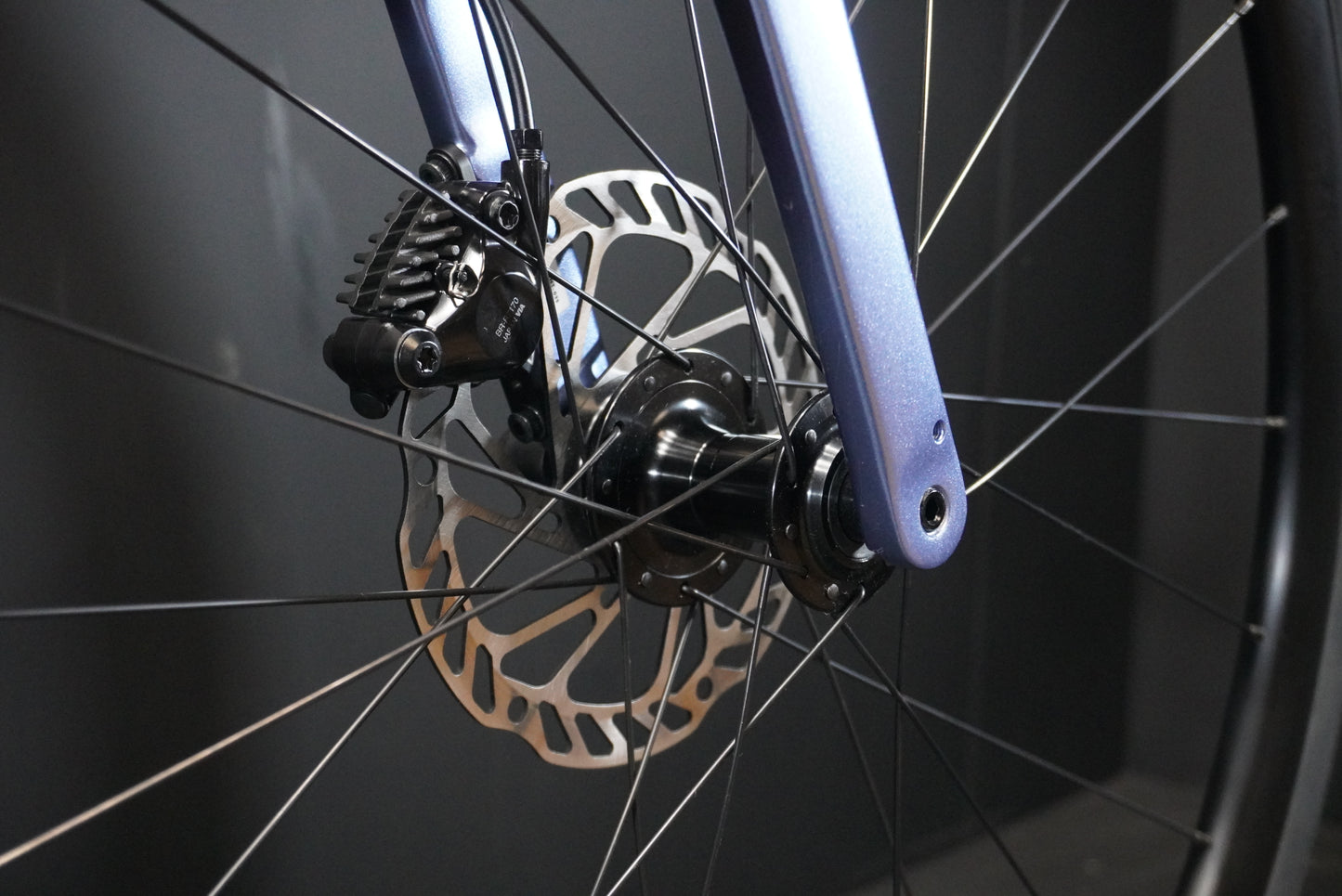 Giant Defy Advanced 1 105 Di2 Carbon Disc Road Bike 2025 - Medium