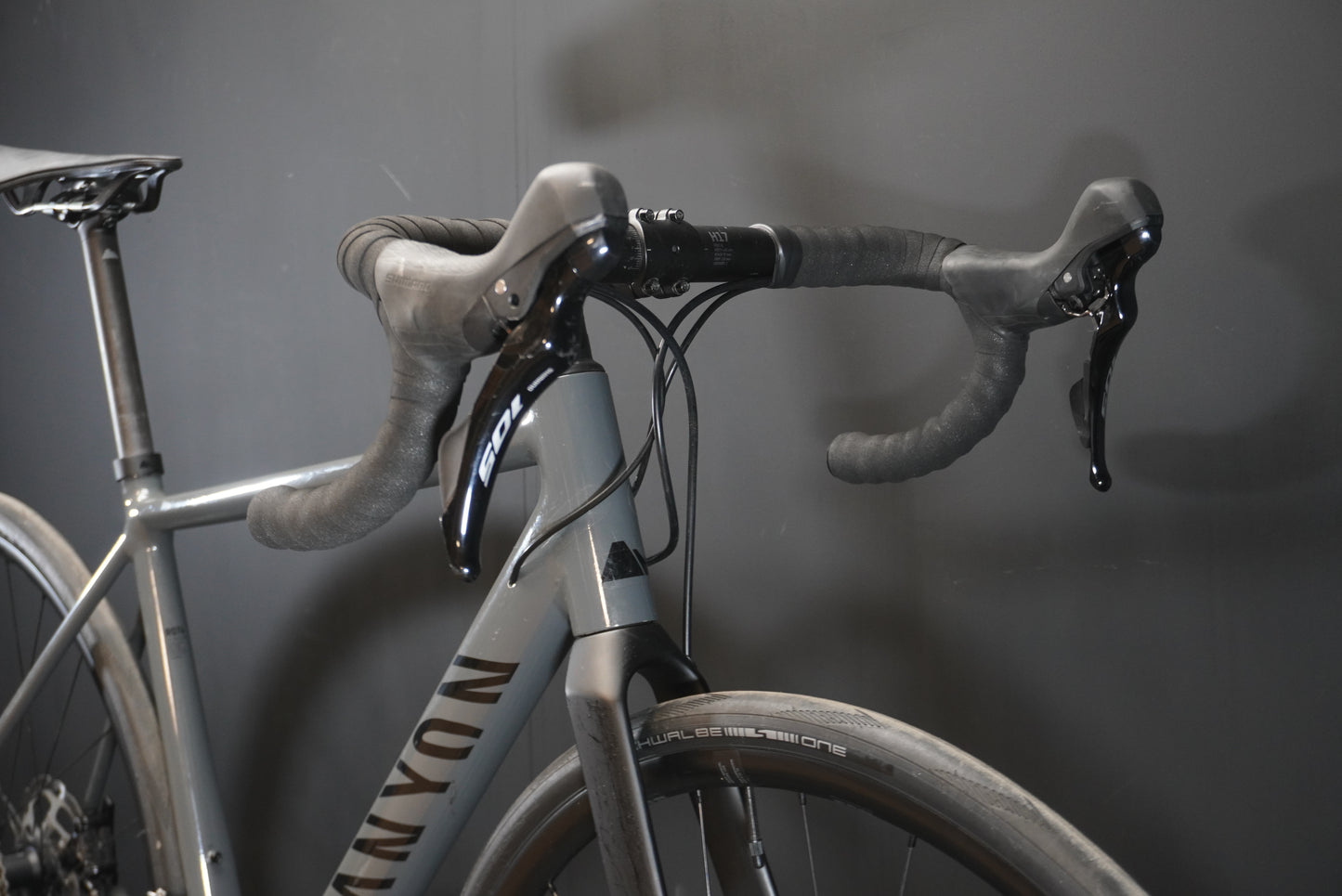 Canyon Endurace AL 7 RAW Carbon Disc Road Bike 2024 - Small