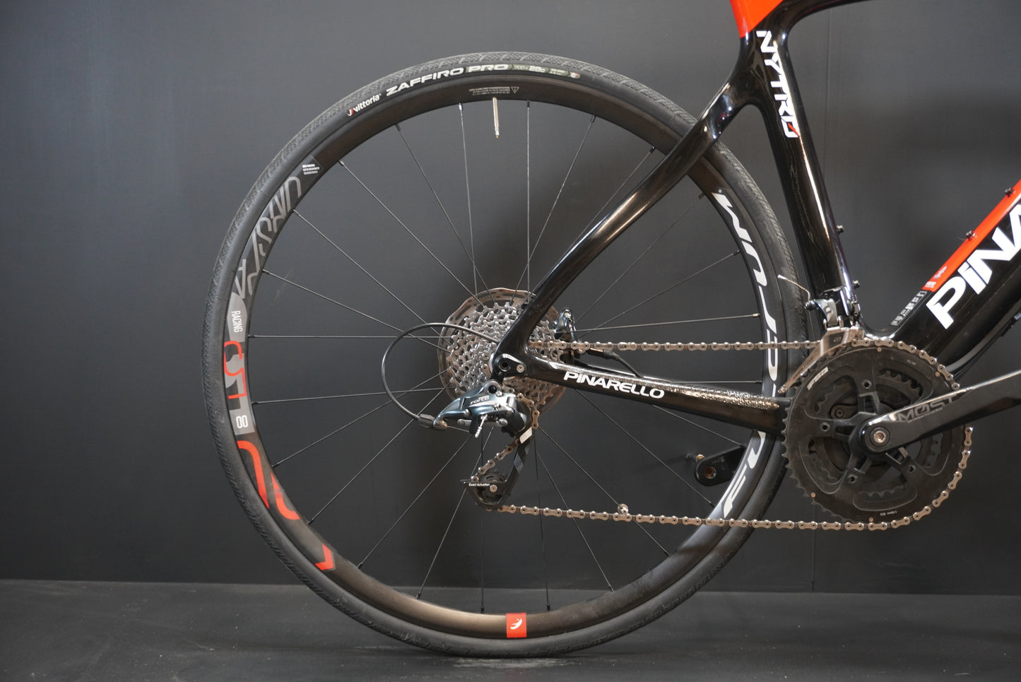 Pinarello Nytro SRAM Force Carbon Disc Electric Road Bike 2020 - 530mm - 45Km