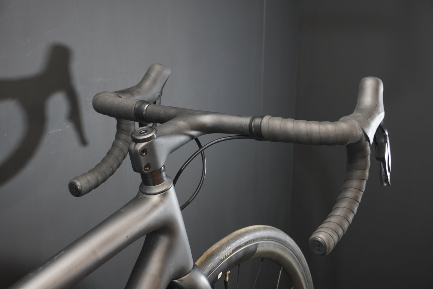 Specialized S-Works Aethos Di2 Carbon Disc Road Bike 2024 - 54cm - 6.6Kg