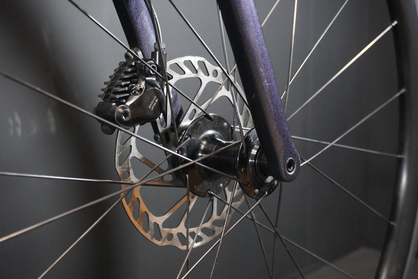 Giant TCR 105 Di2 Carbon Disc Road Bike 2023 - M/L