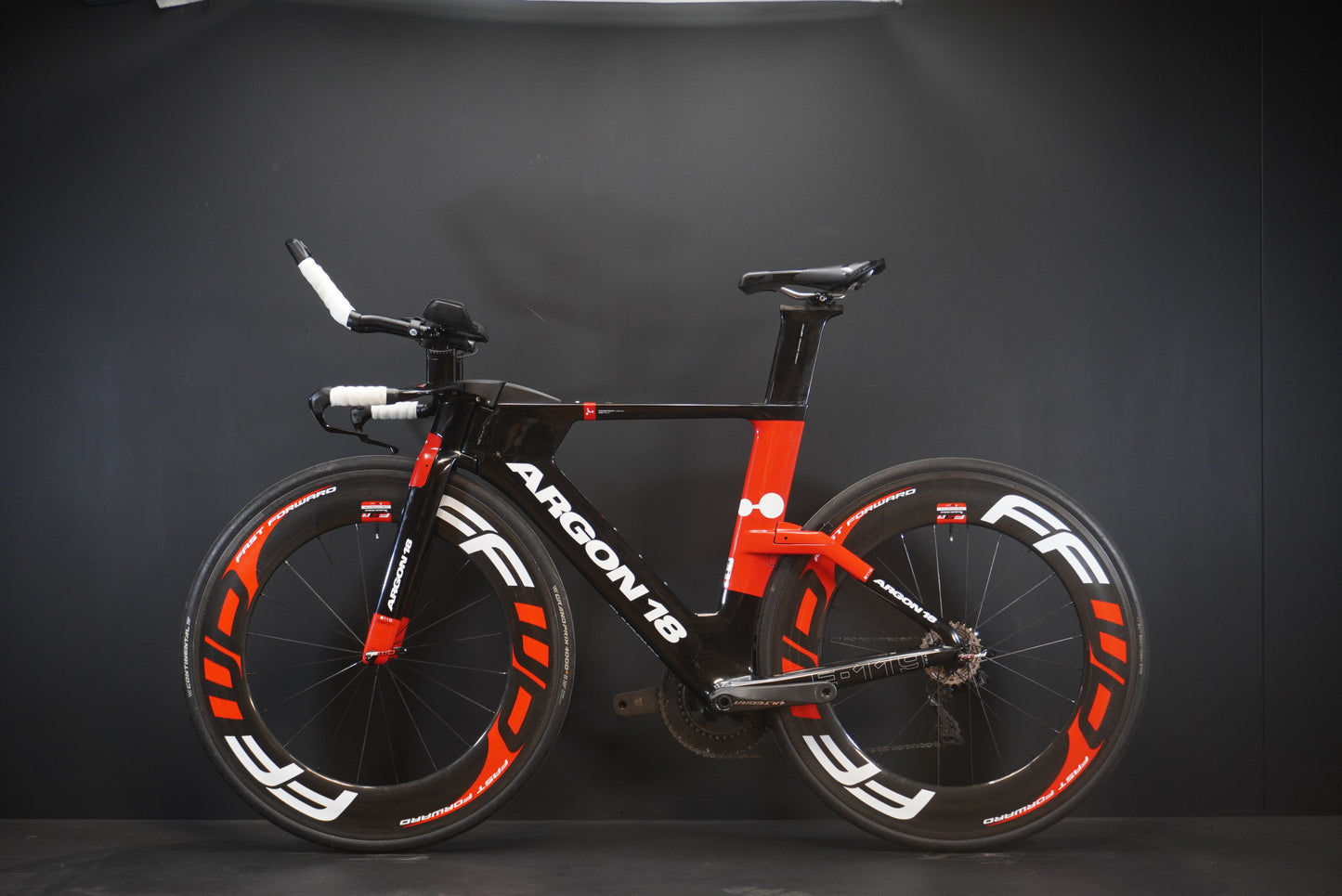Argon 18 E-119 Tri Carbon Di2 TT/Triathon Bike 2018 - Medium