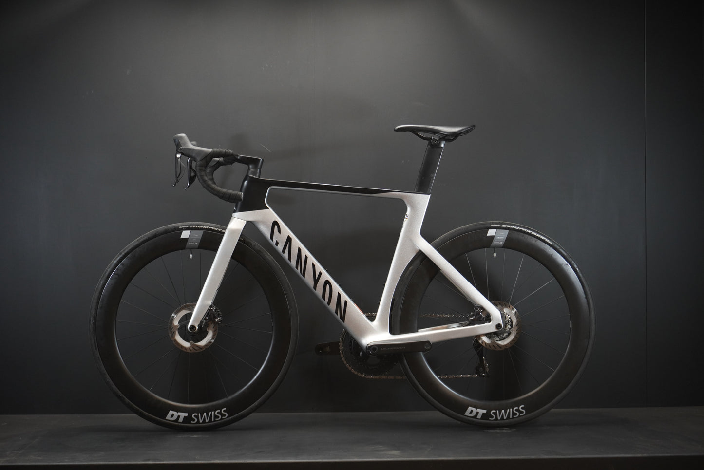 Canyon Aeroad CF SLX 8 Carbon Disc Road Bike 2024