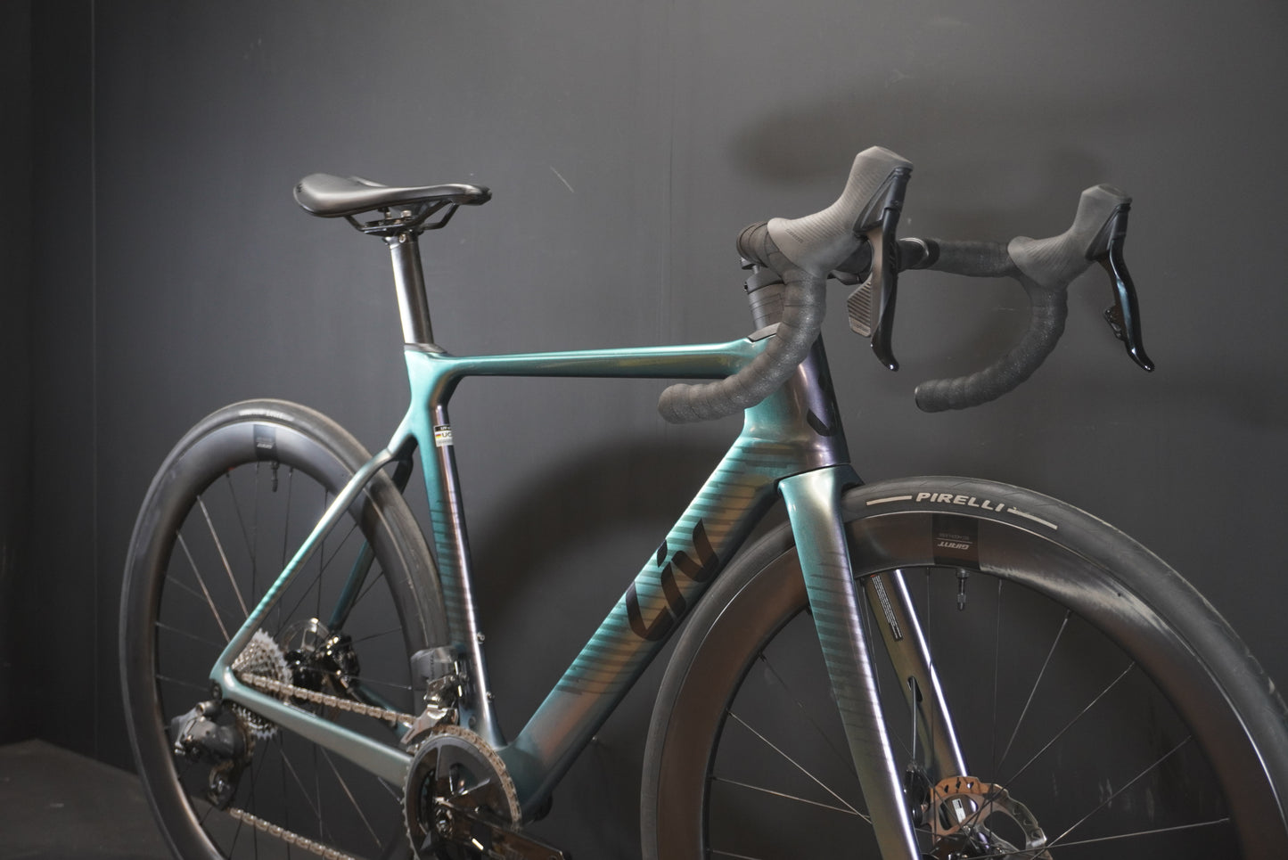 Liv EnviLiv Advanced 1 Rival AXS Carbon Disc Road Bike 2023 - Small