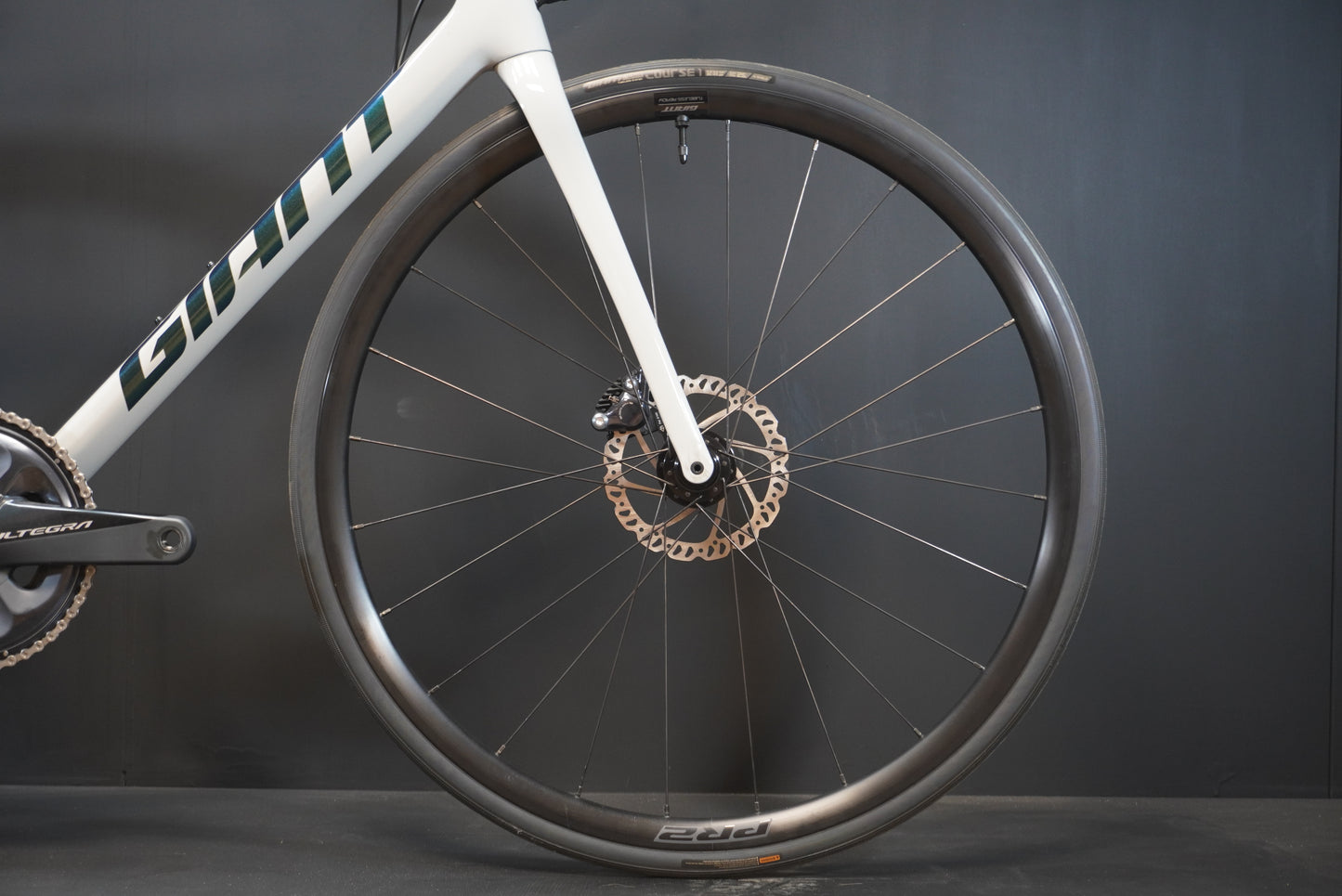 Giant TCR Advanced 1 Carbon Disc Road Bike 2021 - M/L