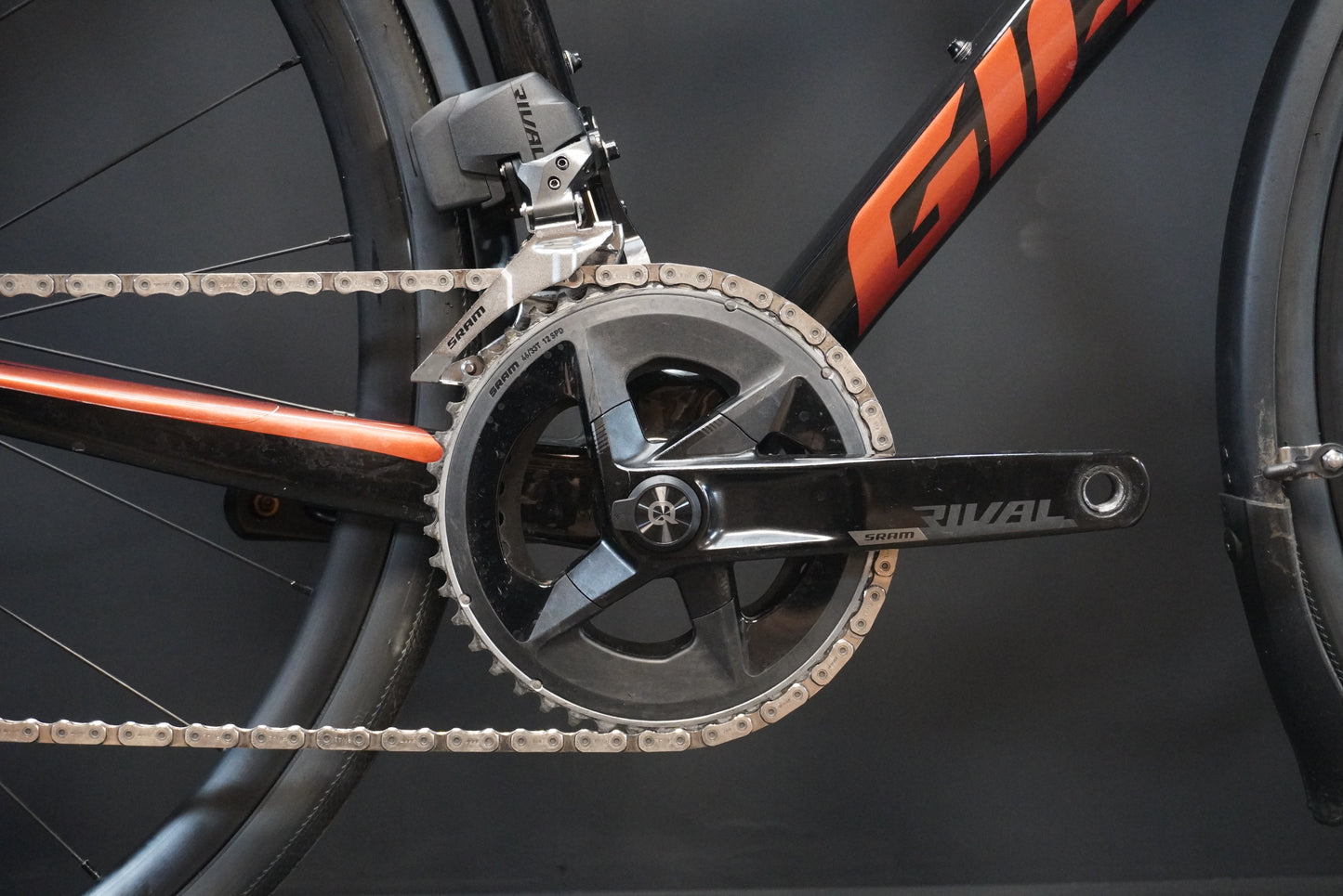 Giant Defy Advanced 0 AXS & P/M Carbon Disc Road Bike 2023 - M/L
