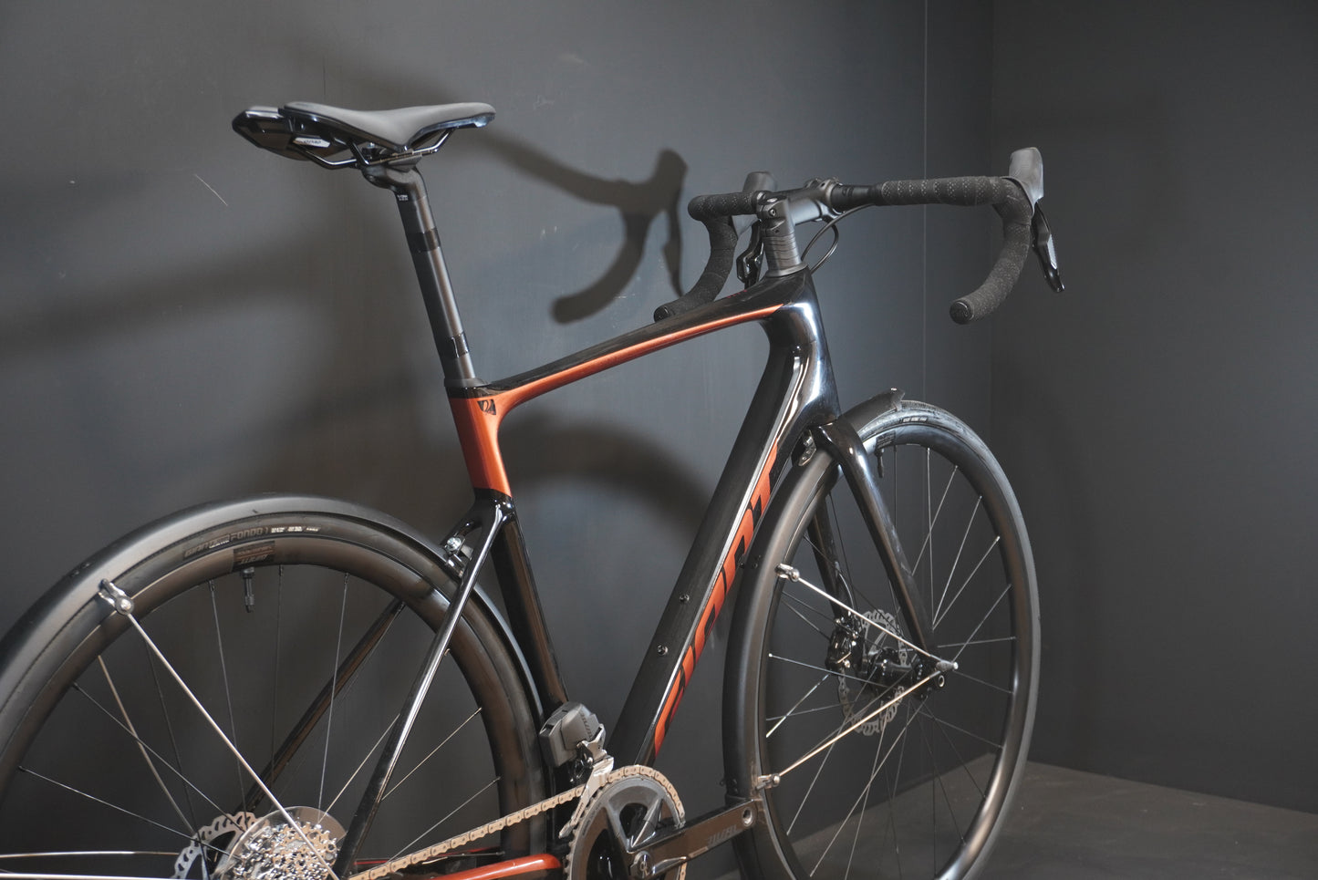 Giant Defy Advanced 0 AXS & P/M Carbon Disc Road Bike 2023 - M/L