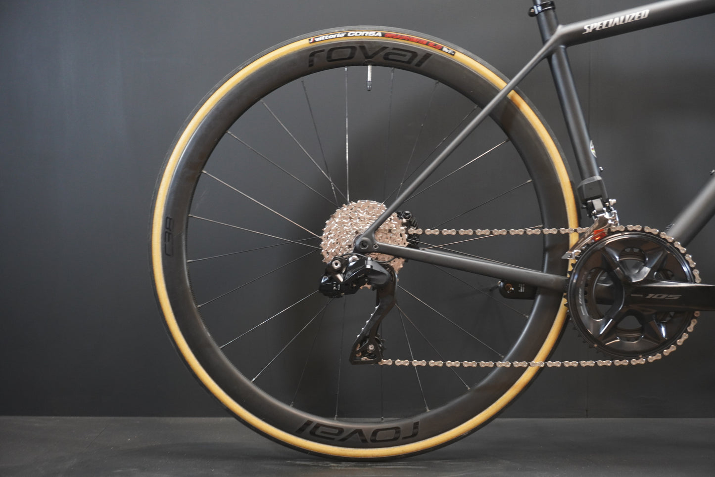 Specialized Aethos Comp 105 Di2 Carbon Disc Road Bike 2022 - 52cm - Upgraded Roval Wheels