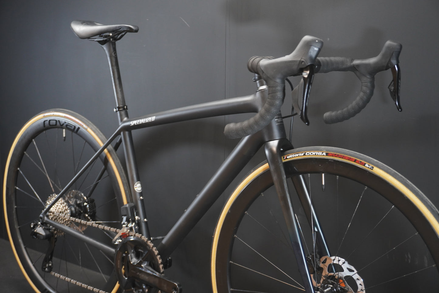 Specialized Aethos Comp 105 Di2 Carbon Disc Road Bike 2022 - 52cm - Upgraded Roval Wheels