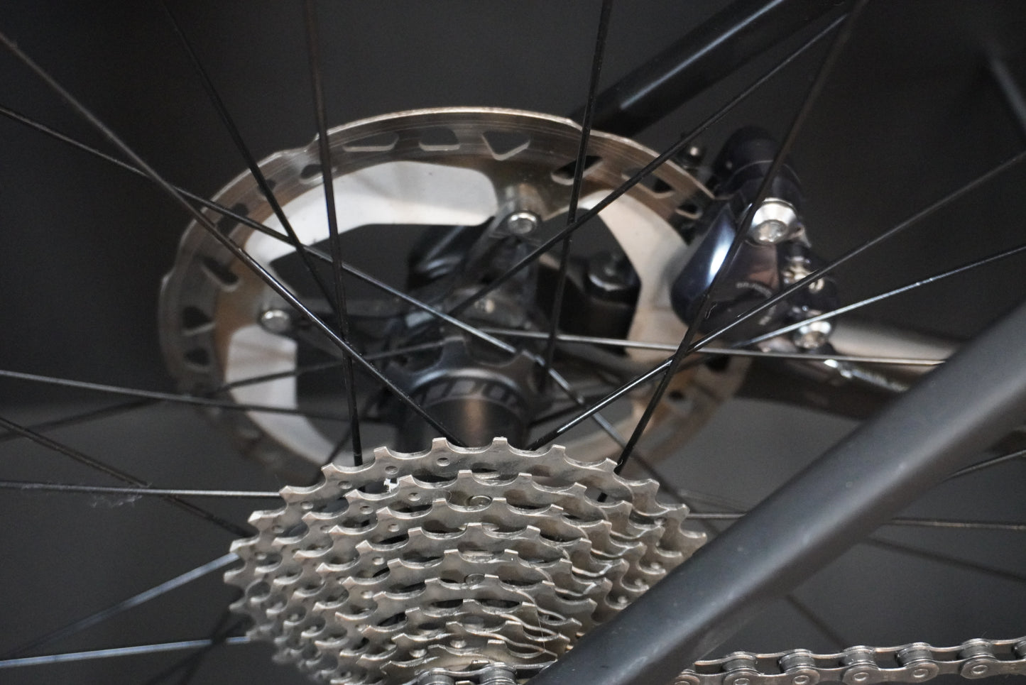 Scott Addict 20 Carbon Disc Road Bike 2022 - 58cm