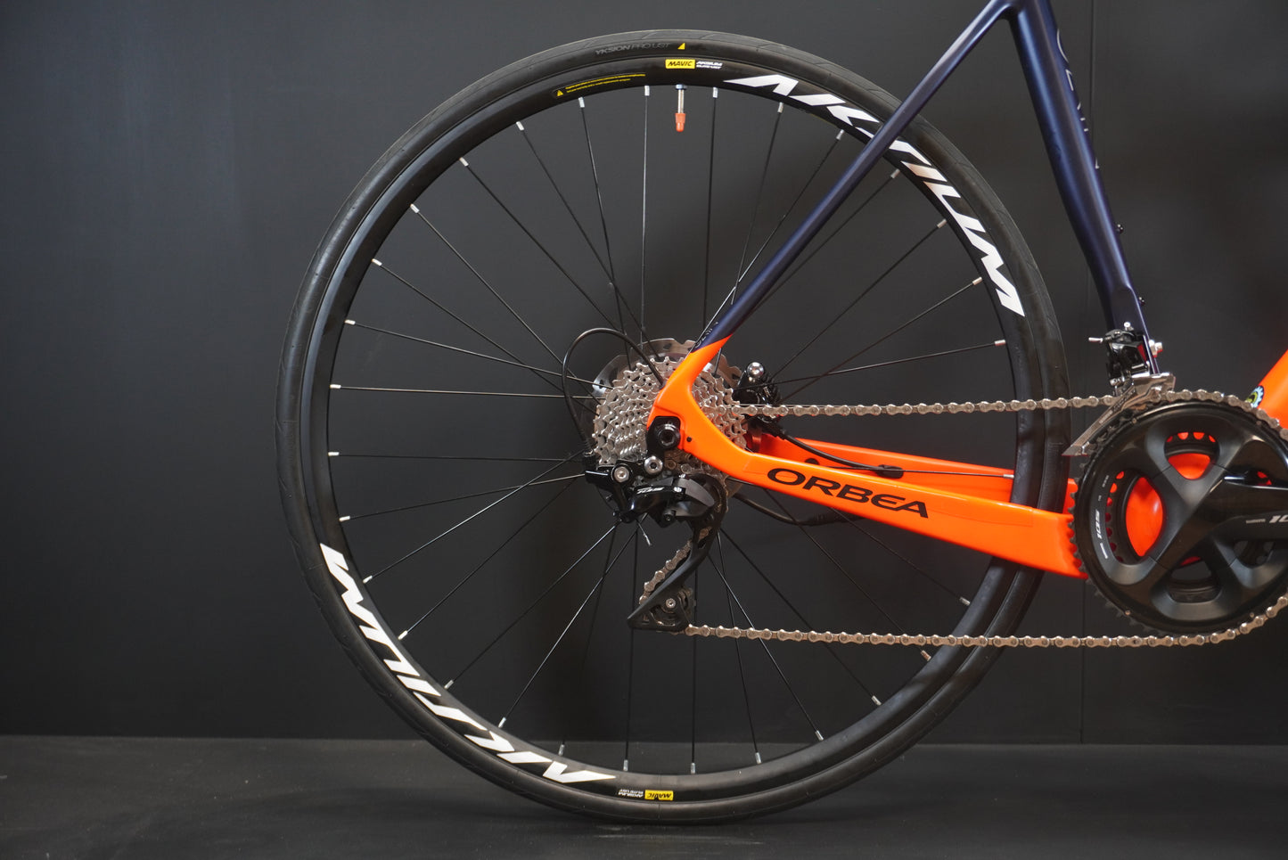 Orbea Gain M30 105 Carbon Electric Road Bike 2019 - Medium - 484Km