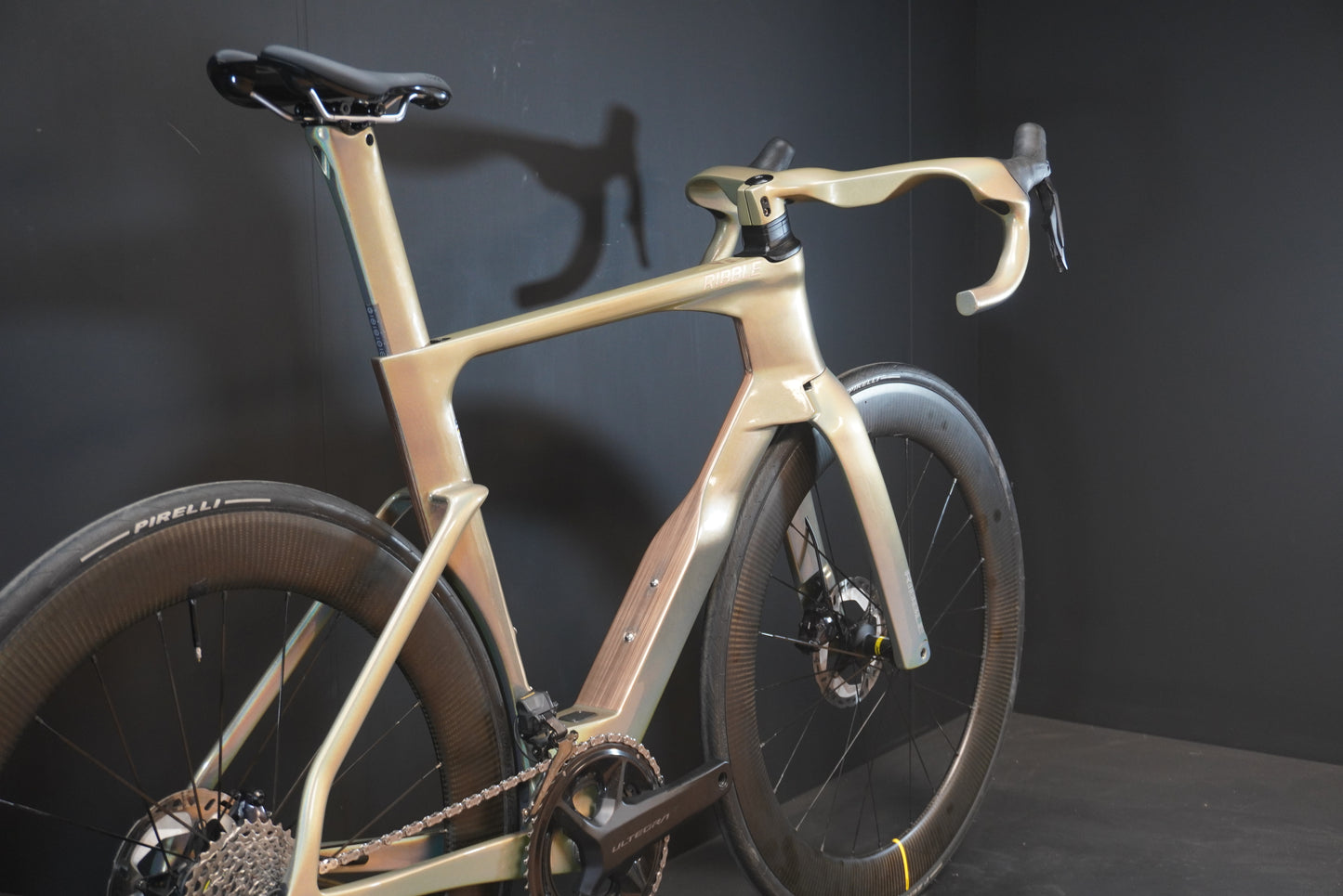 Ribble Ultra SLR Di2 Carbon Disc Road Bike 2023 - Medium
