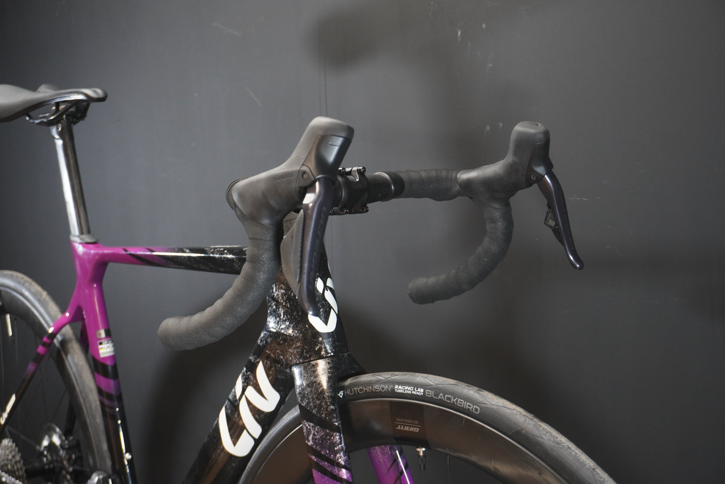 Liv EnviLiv Advanced SL Di2 Carbon Disc Road Bike 2023 - Small