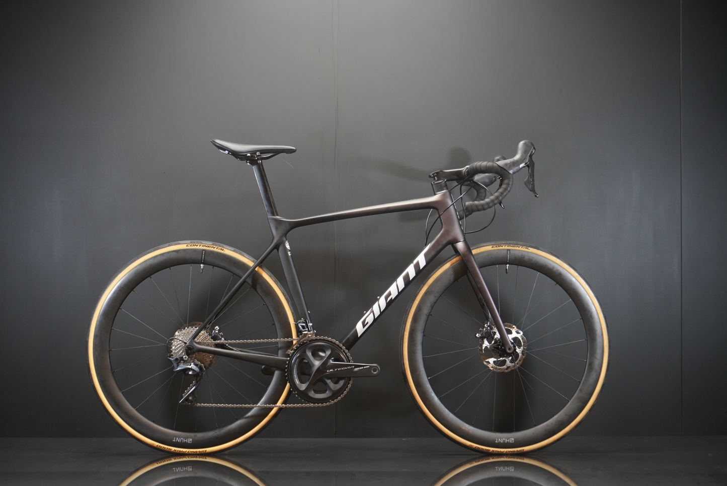 Giant TCR Advanced Pro 1 Ultegra Carbon Disc Road Bike 2021 - M/L