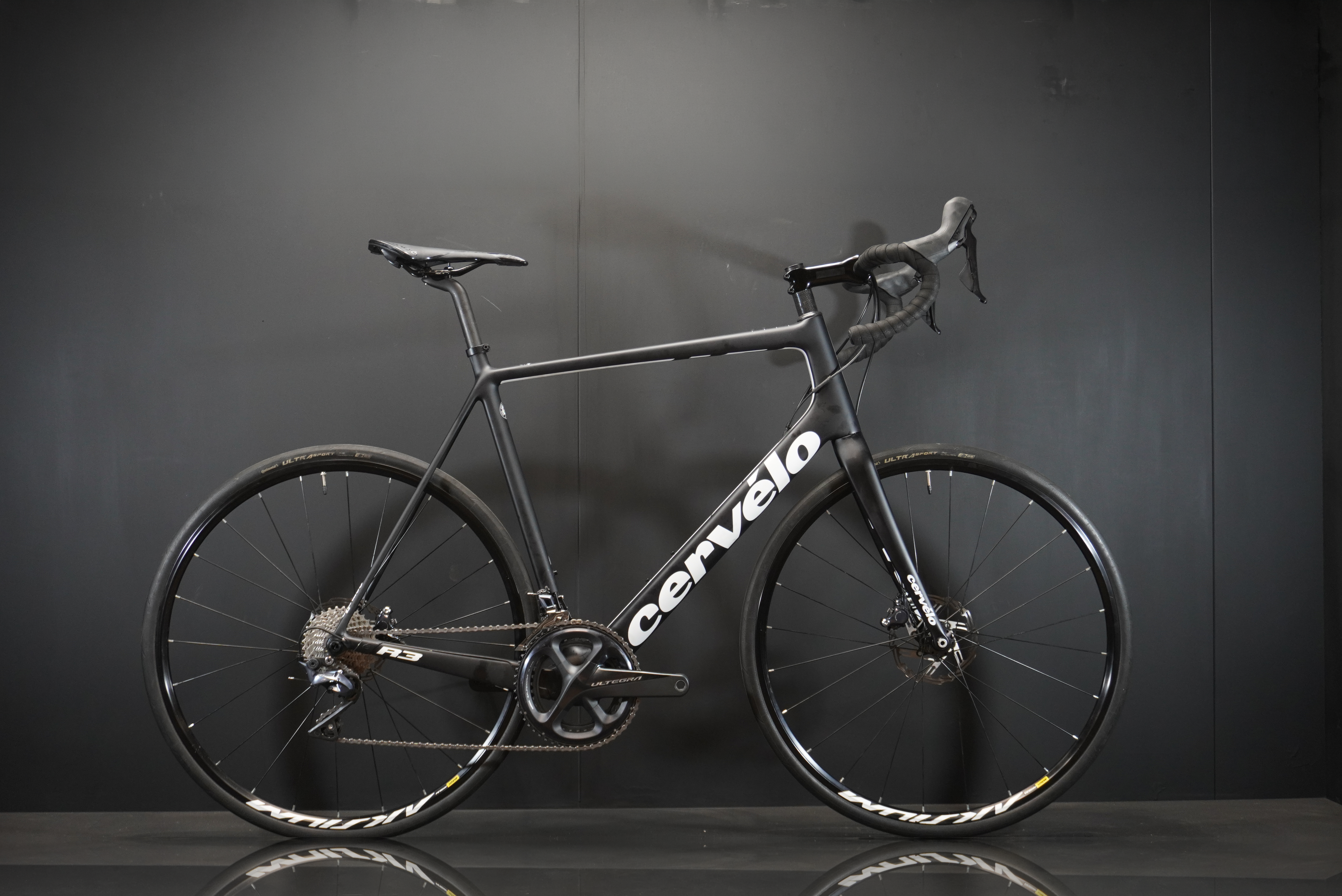 Cervelo R3 Ultegra Carbon Disc Road Bike 2020 - 61cm