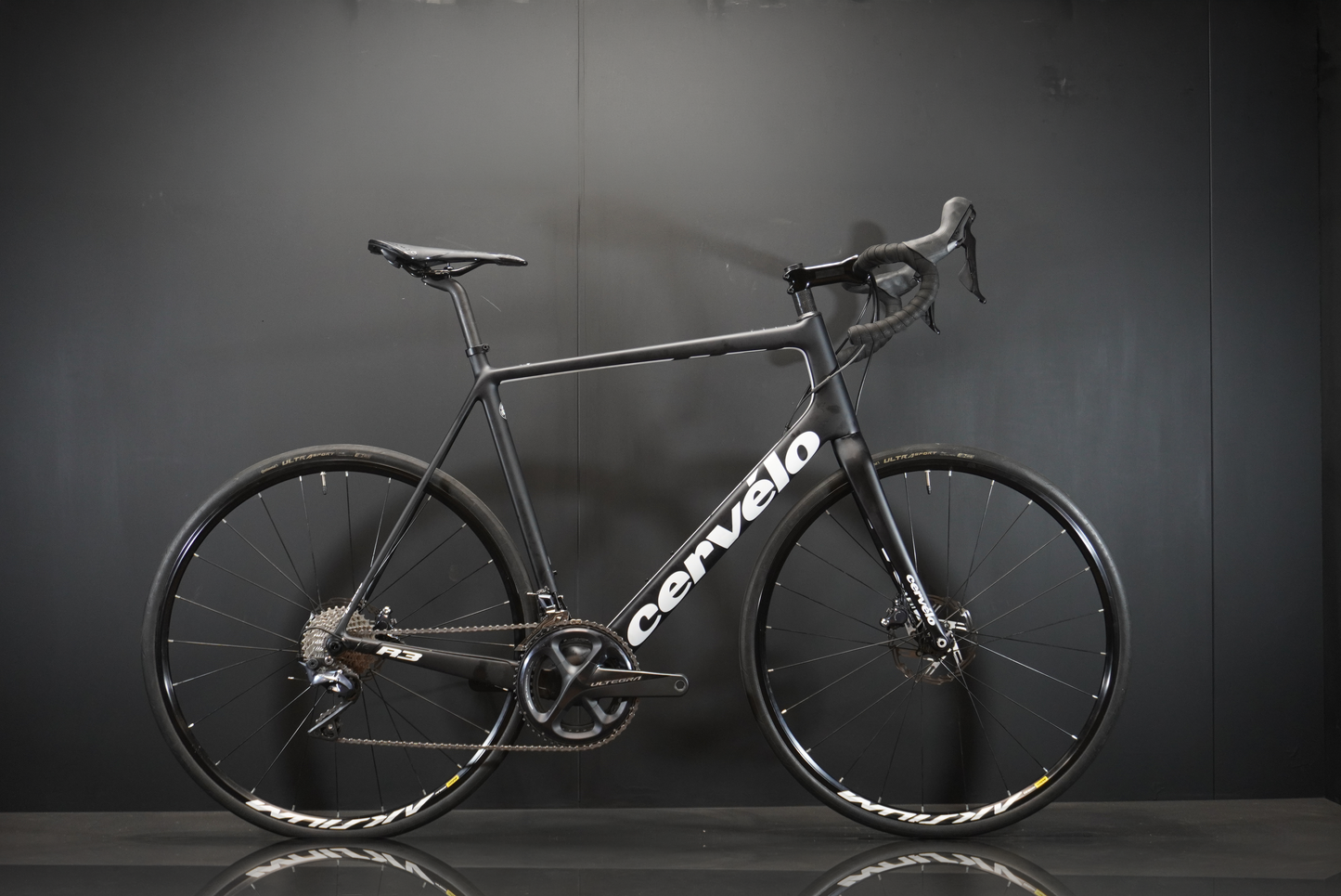 Cervelo R3 Ultegra Carbon Disc Road Bike 2020 - 61cm