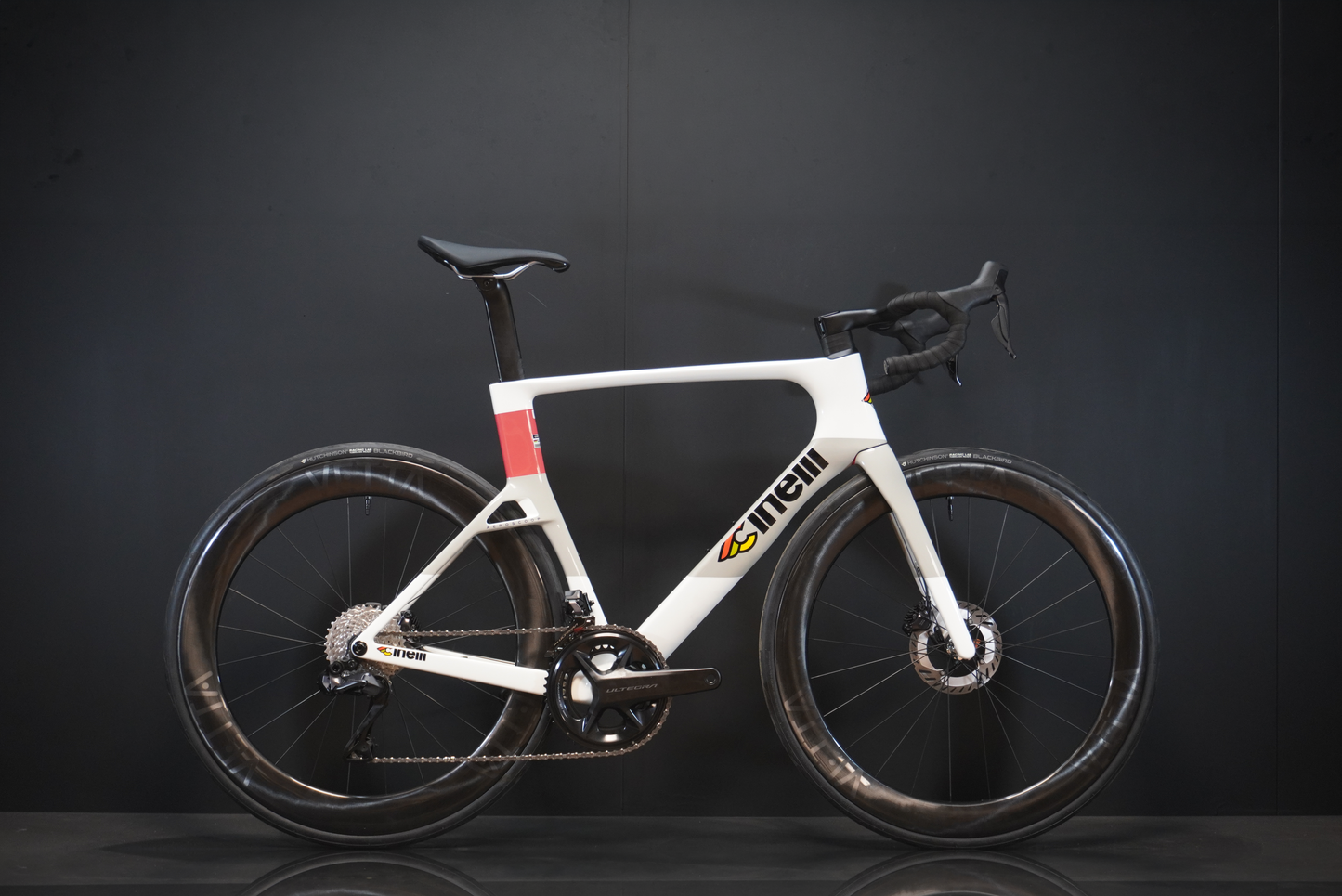 Cinelli Aeroscoop Ultegra Di2 Carbon Disc Road Bike 2026 - Large