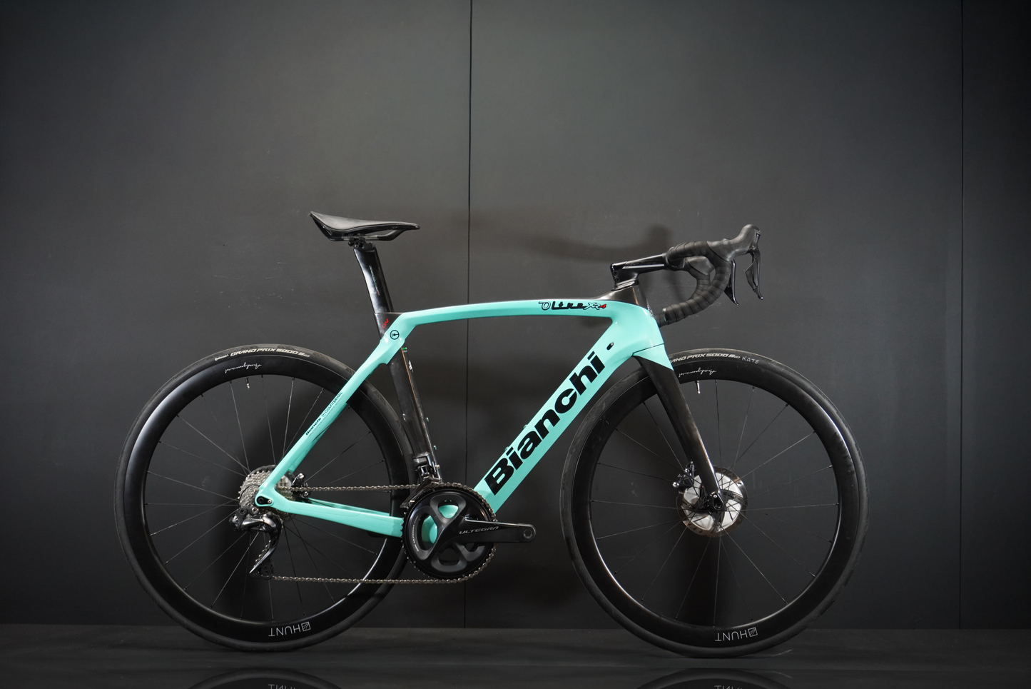 Bianchi Oltre XR4 CV Di2 Carbon Disc Road Bike 2021 - 55cm