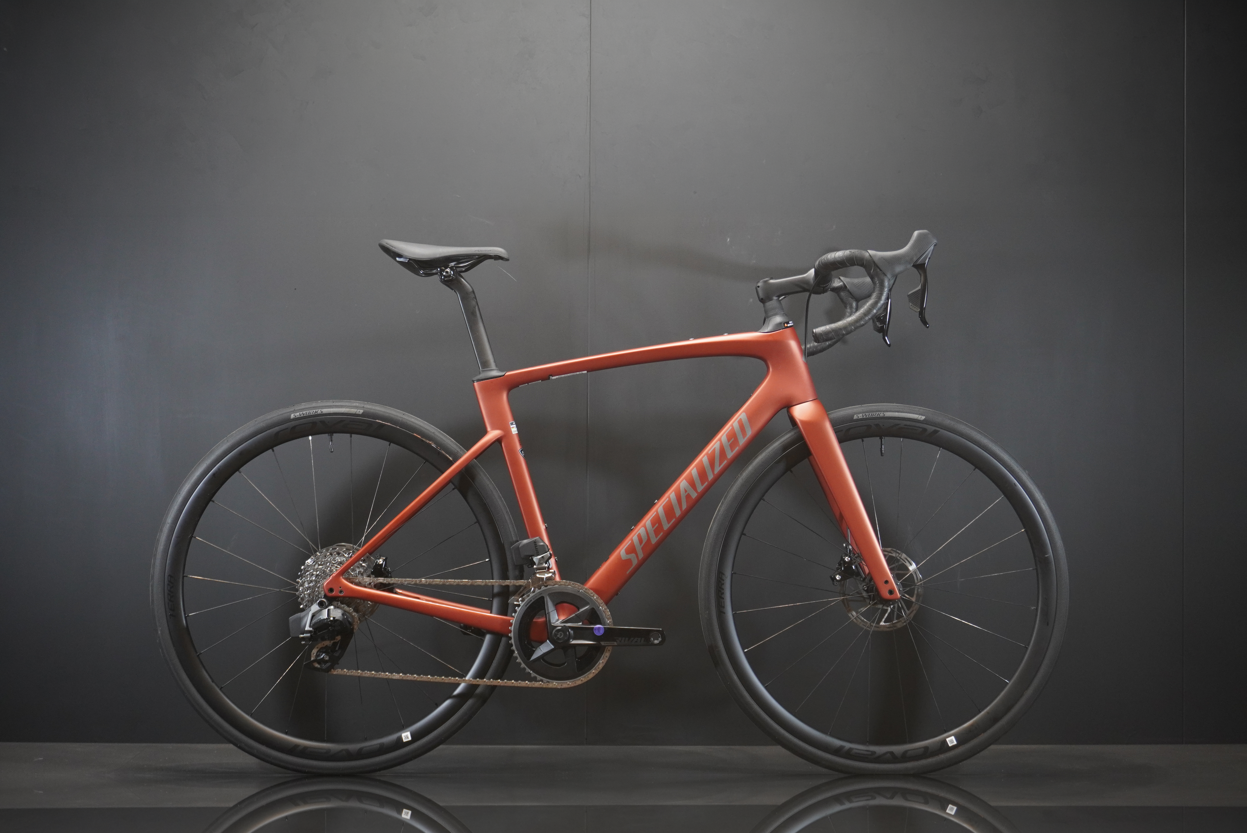 Specialized Roubaix Expert AXS & P/M Carbon Disc Road Bike 2025 - 56cm