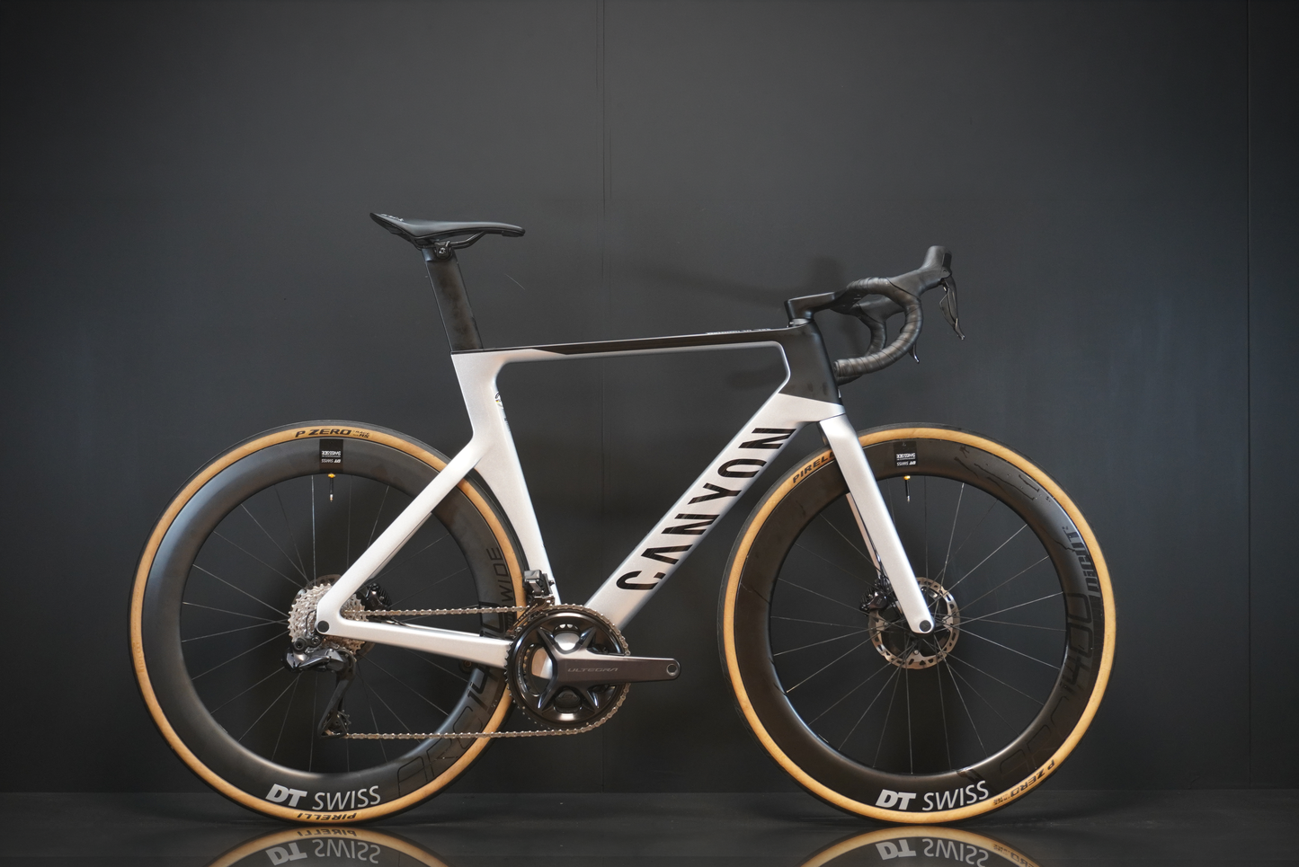 Canyon Aeroad CF SLX 8 Di2 P/M Carbon Disc Road Bike 2024 - Large