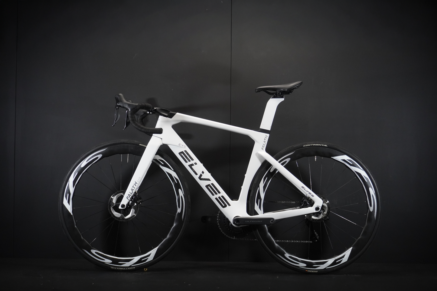 Elves Falath EVO+ Expert Di2 Carbon Disc Road Bike 2025 - 49cm