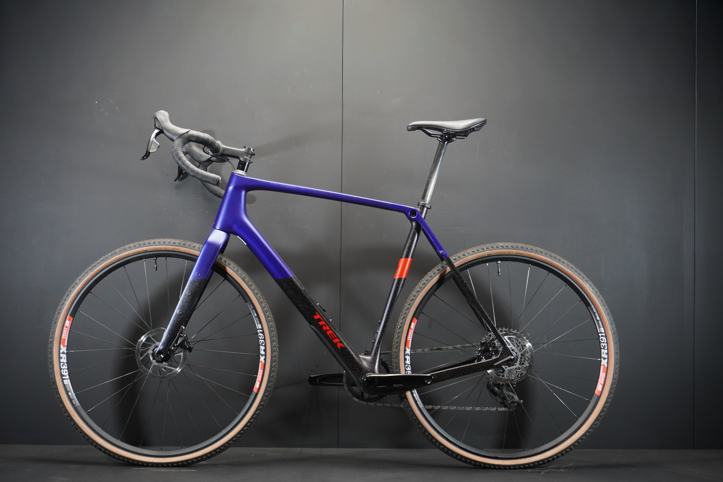 Trek Checkpoint SL6 Gen 3 Carbon Disc Gravel Bike - XL - 2025 - Upgraded