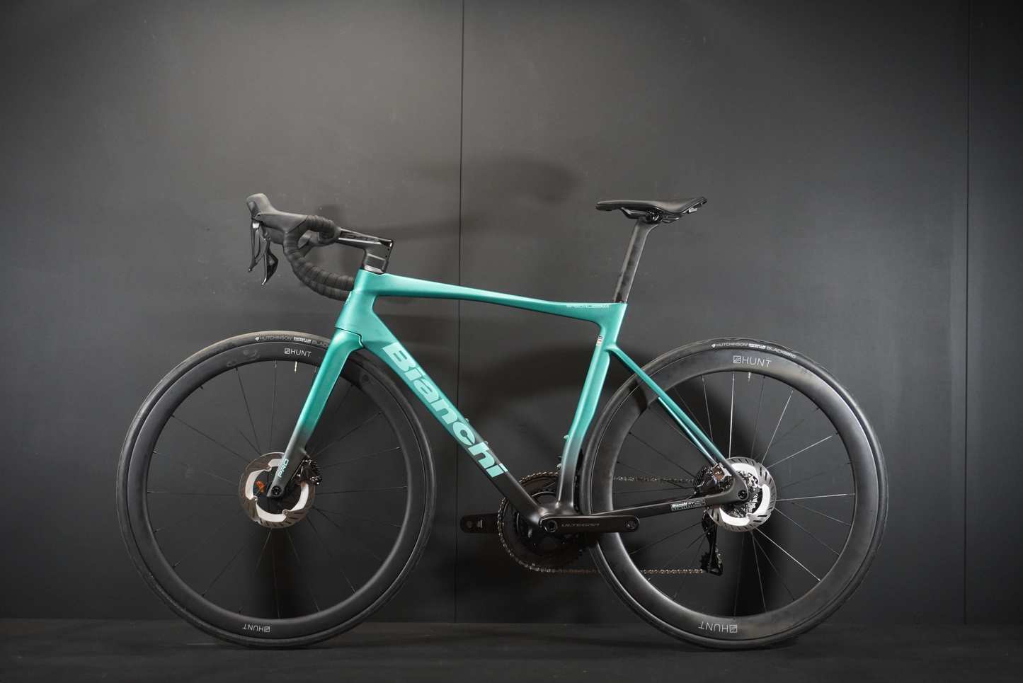 Bianchi Specialissima Pro Ultegra Di2 Carbon Disc Road Bike 2025 - 55cm