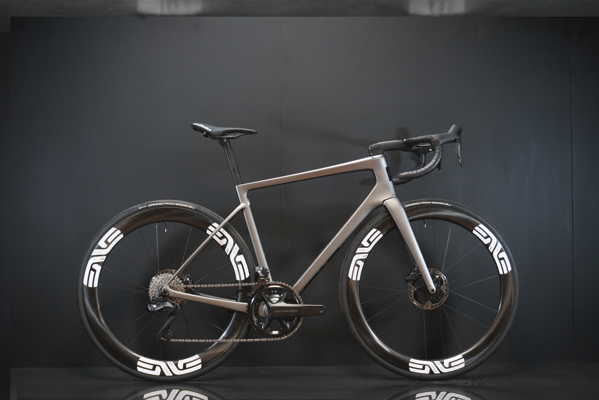 ENVE Melee Ultegra Di2 Carbon Disc Road Bike 2024 - 56cm